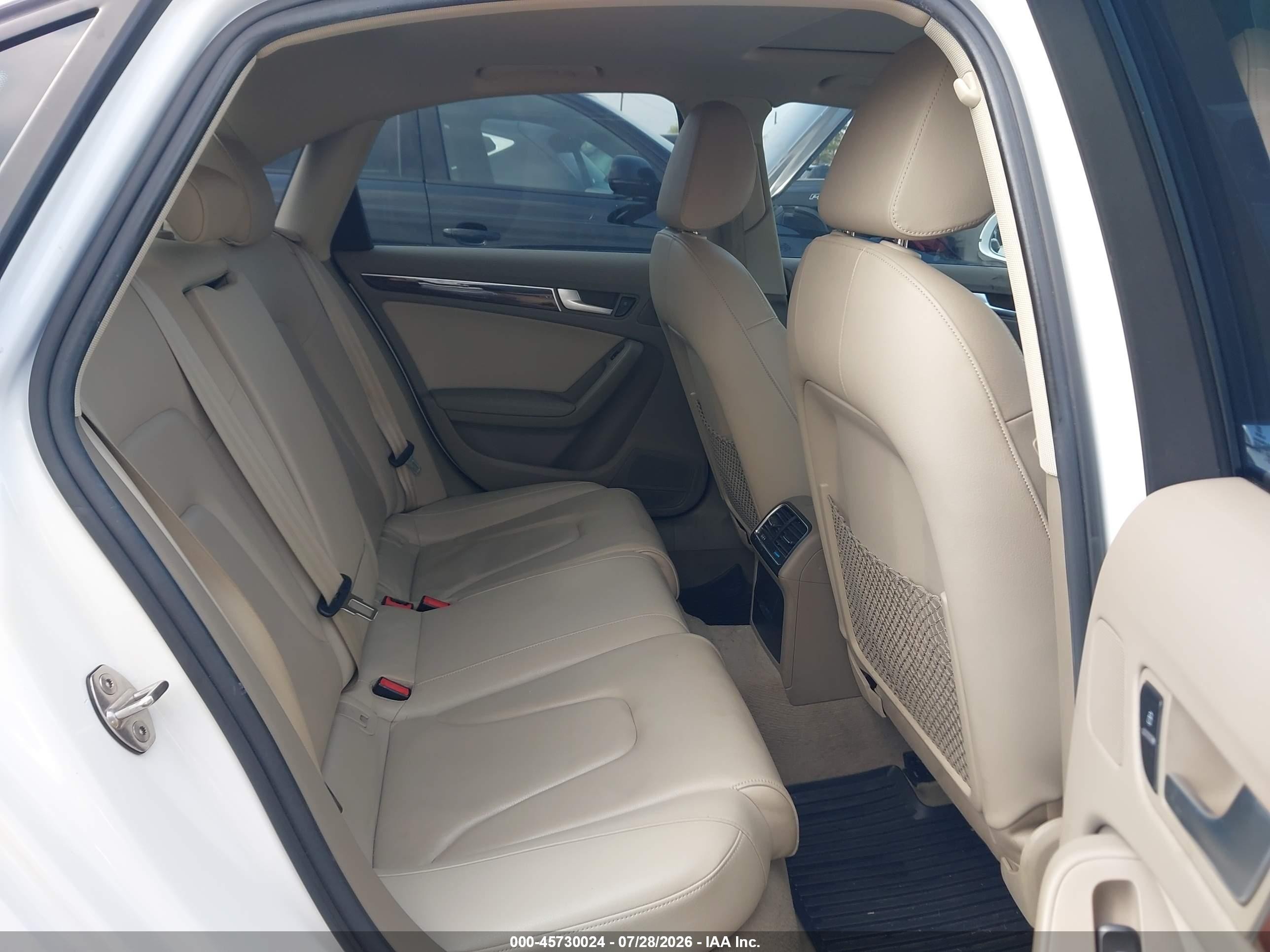 2012 Audi A4 2.0t Premium Plus White vin: WAUFFAFL0CN020690