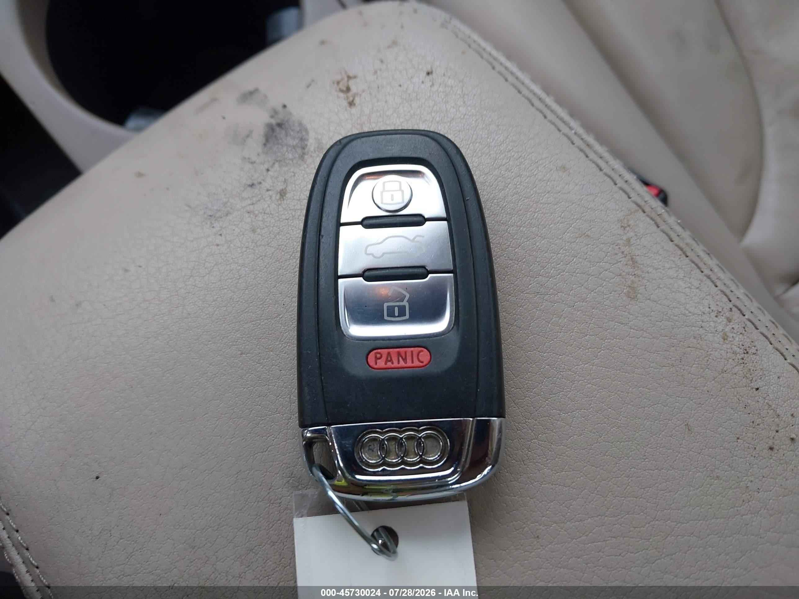 2012 Audi A4 2.0t Premium Plus White vin: WAUFFAFL0CN020690
