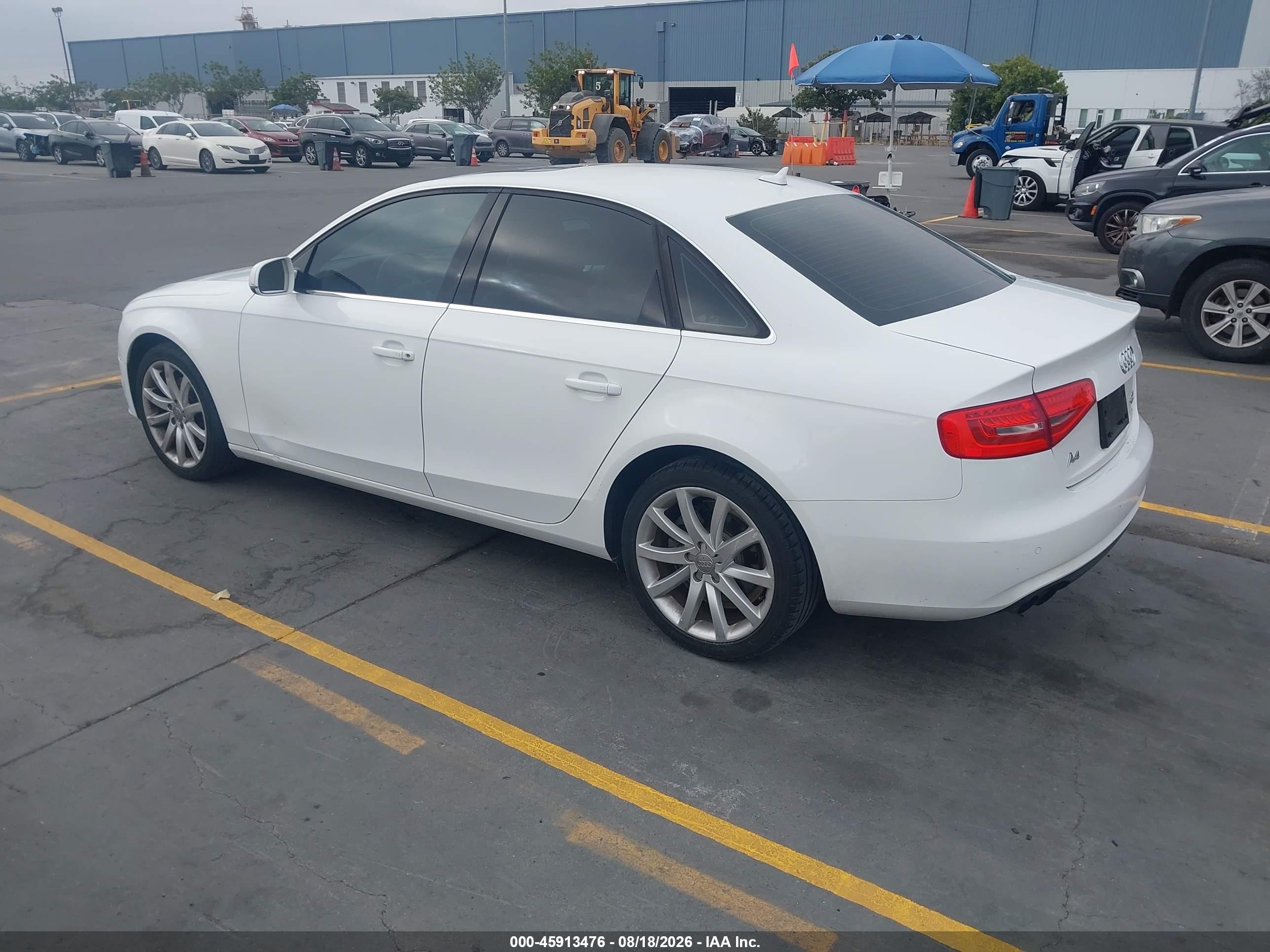 2013 Audi A4 2.0t Premium White vin: WAUFFAFL0DA169366