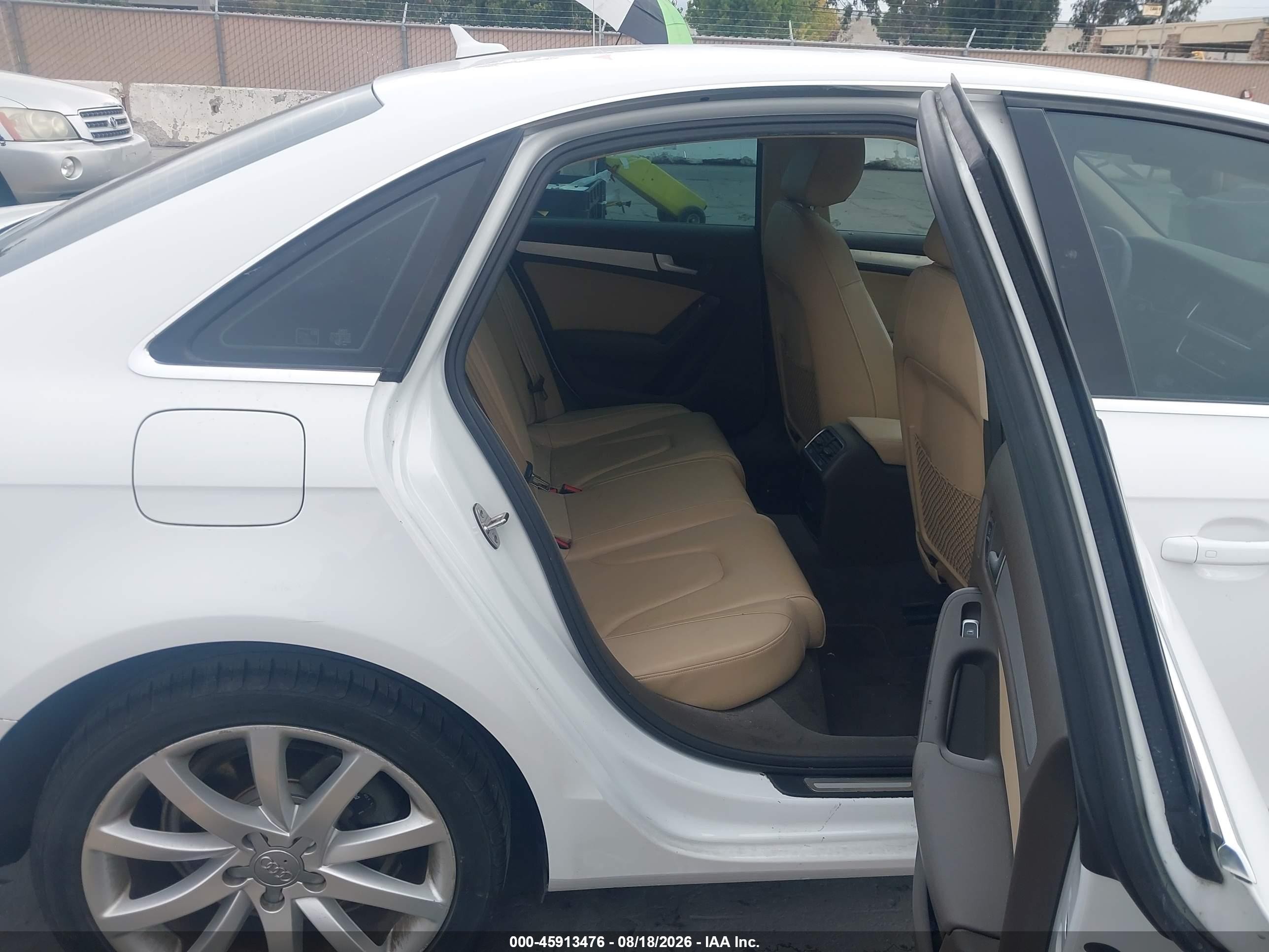 2013 Audi A4 2.0t Premium White vin: WAUFFAFL0DA169366