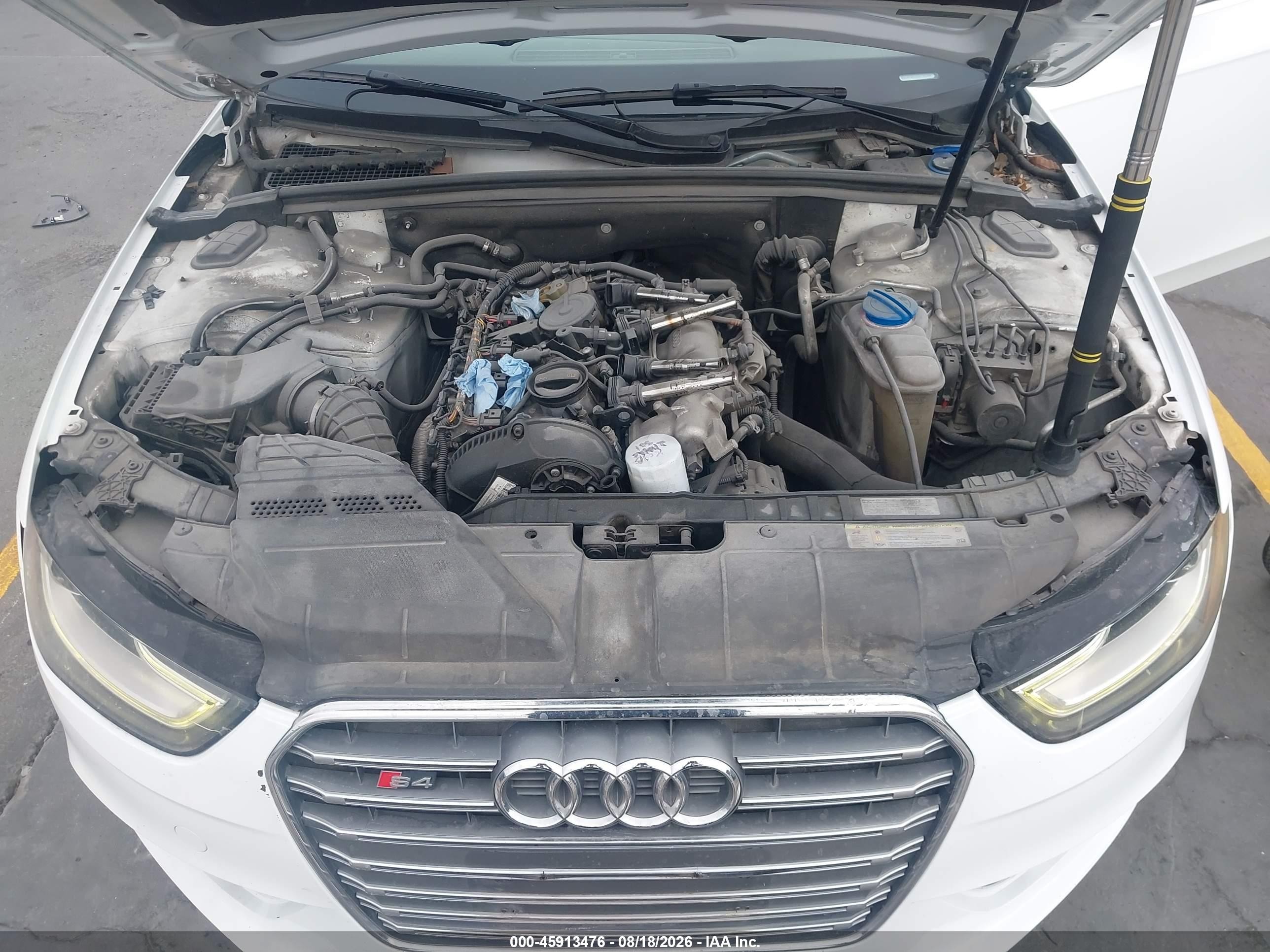 2013 Audi A4 2.0t Premium White vin: WAUFFAFL0DA169366