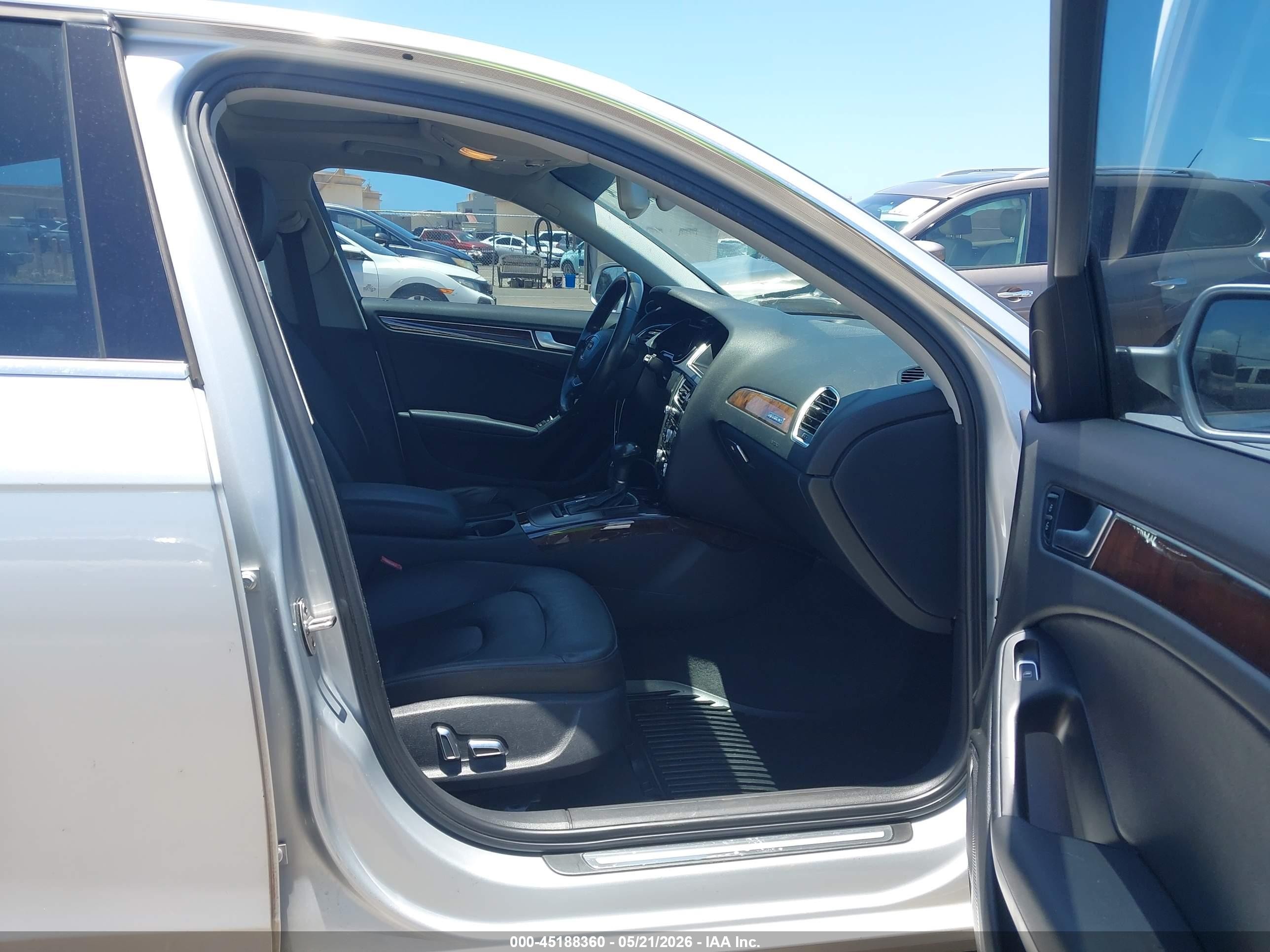 2013 Audi A4 2.0t Premium Silver vin: WAUFFAFL0DN048264
