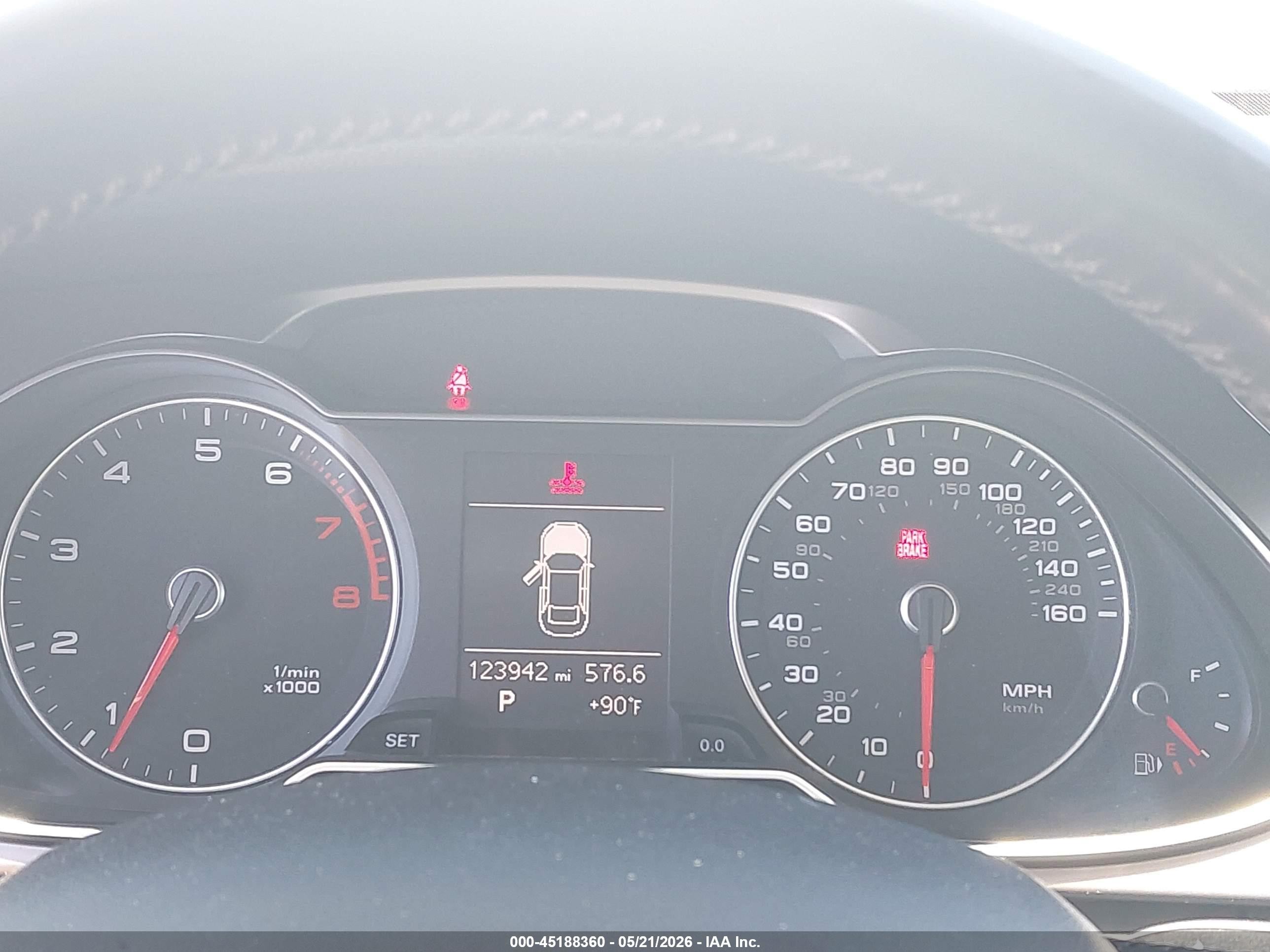 2013 Audi A4 2.0t Premium Silver vin: WAUFFAFL0DN048264