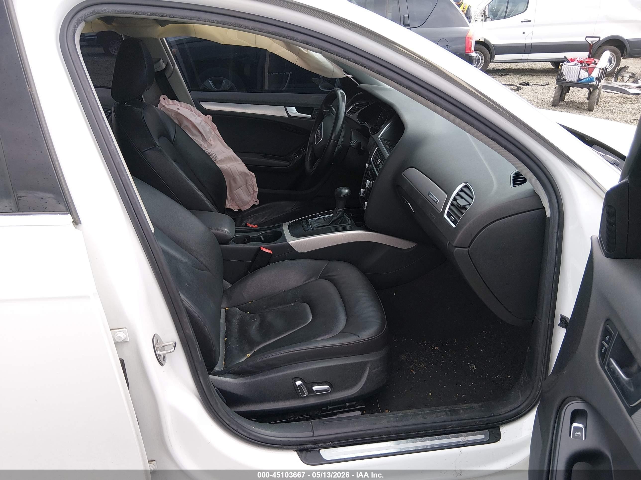 2013 Audi A4 2.0t Premium White vin: WAUFFAFL0DN050340