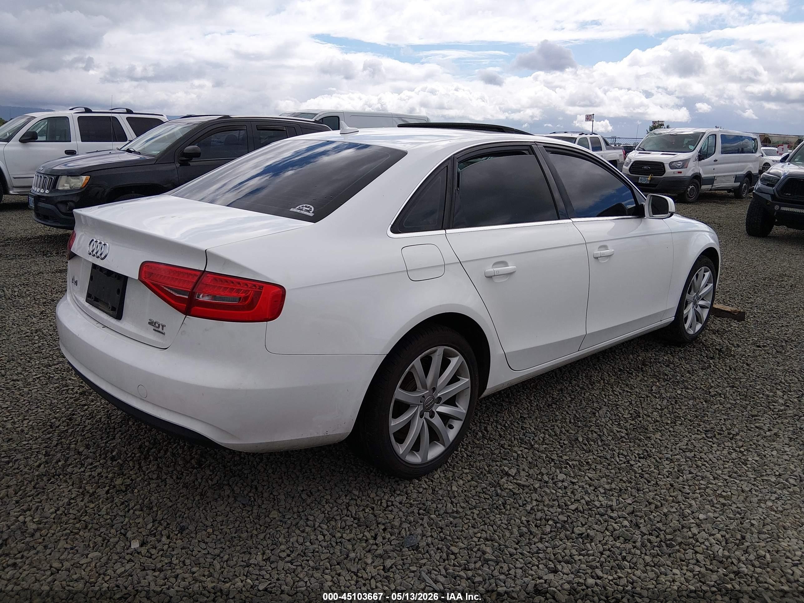2013 Audi A4 2.0t Premium White vin: WAUFFAFL0DN050340