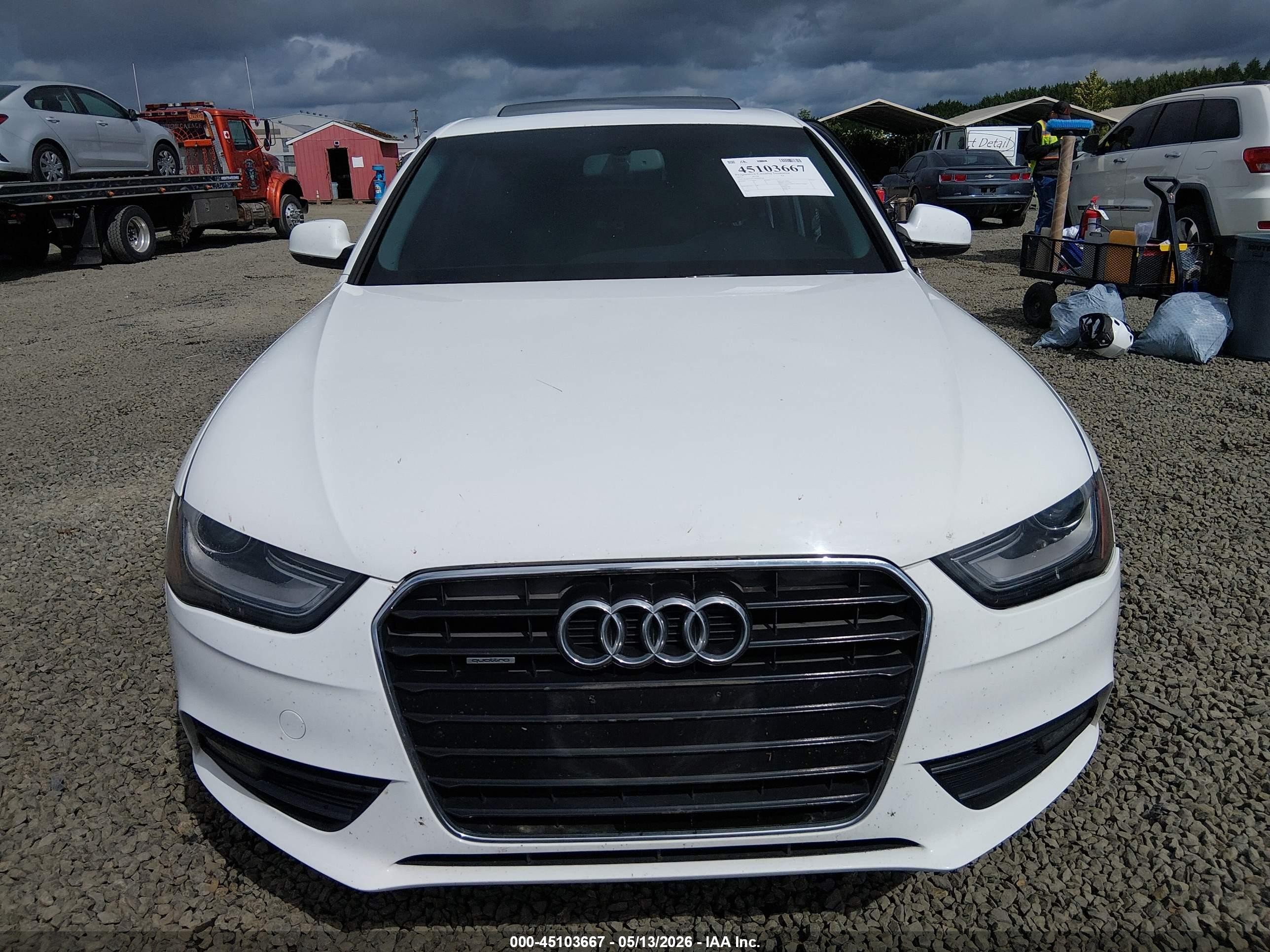 2013 Audi A4 2.0t Premium White vin: WAUFFAFL0DN050340