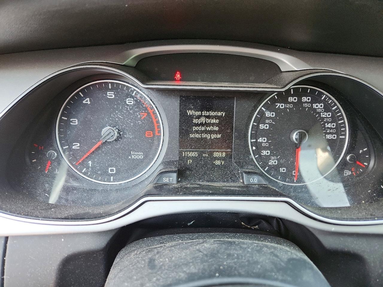 2015 Audi A4 Premium Plus Черный vin: WAUFFAFL0FN043231