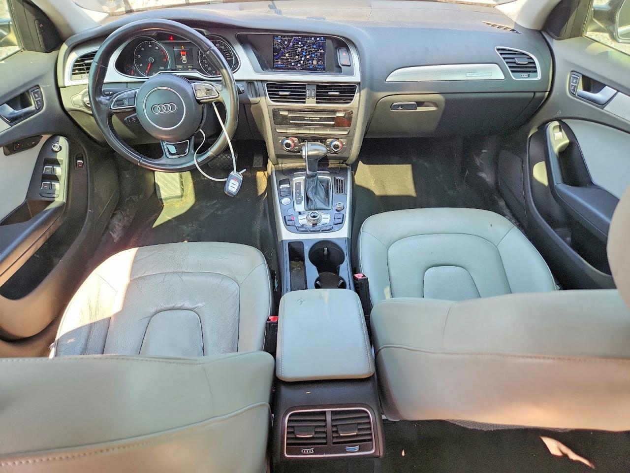2015 Audi A4 Premium Plus Черный vin: WAUFFAFL0FN043231