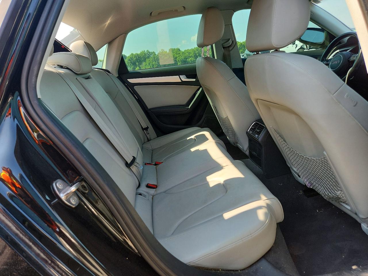 2015 Audi A4 Premium Plus Черный vin: WAUFFAFL0FN043231