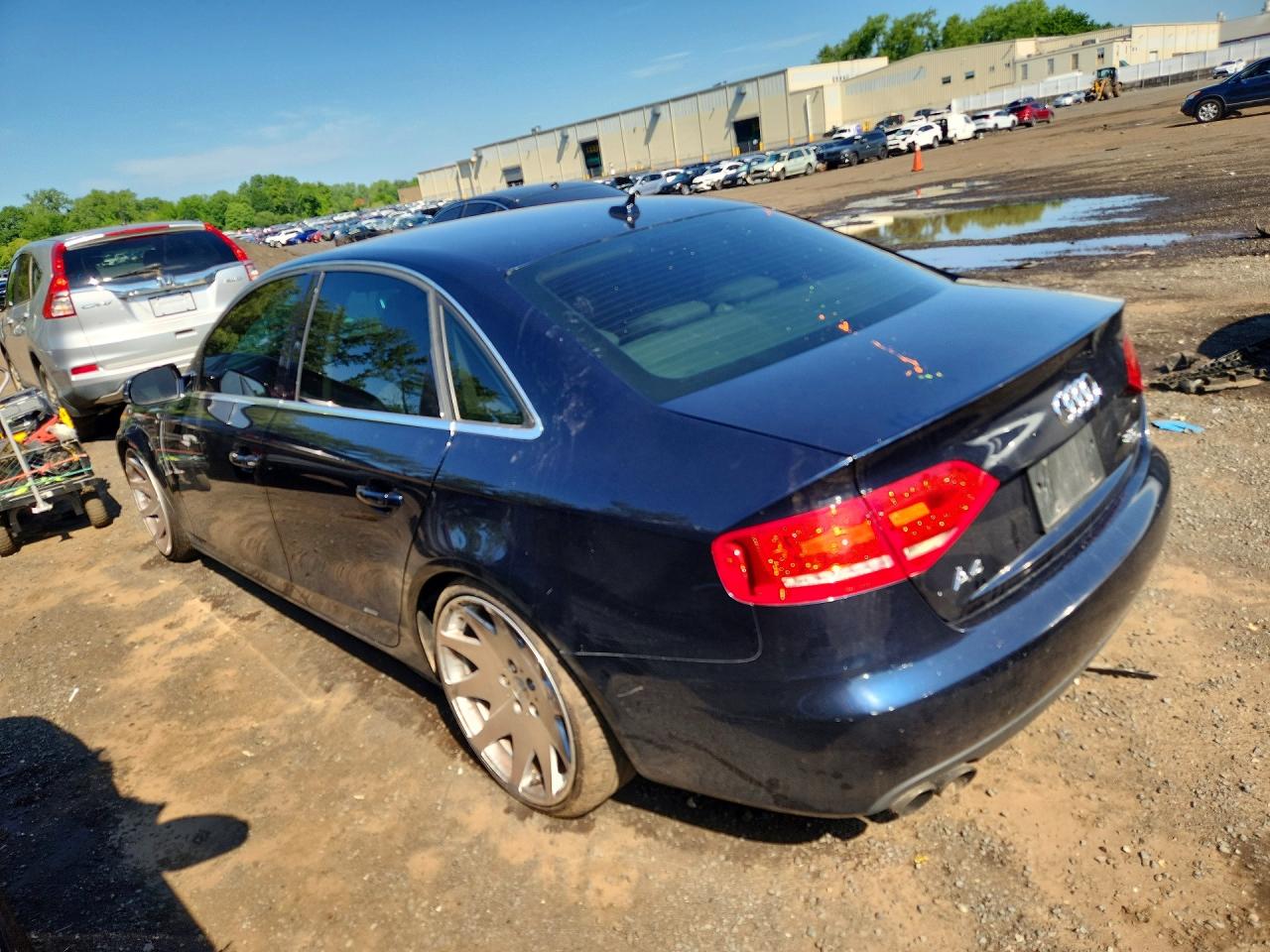 2010 Audi A4 Premium Plus Blue vin: WAUFFAFL1AN034367