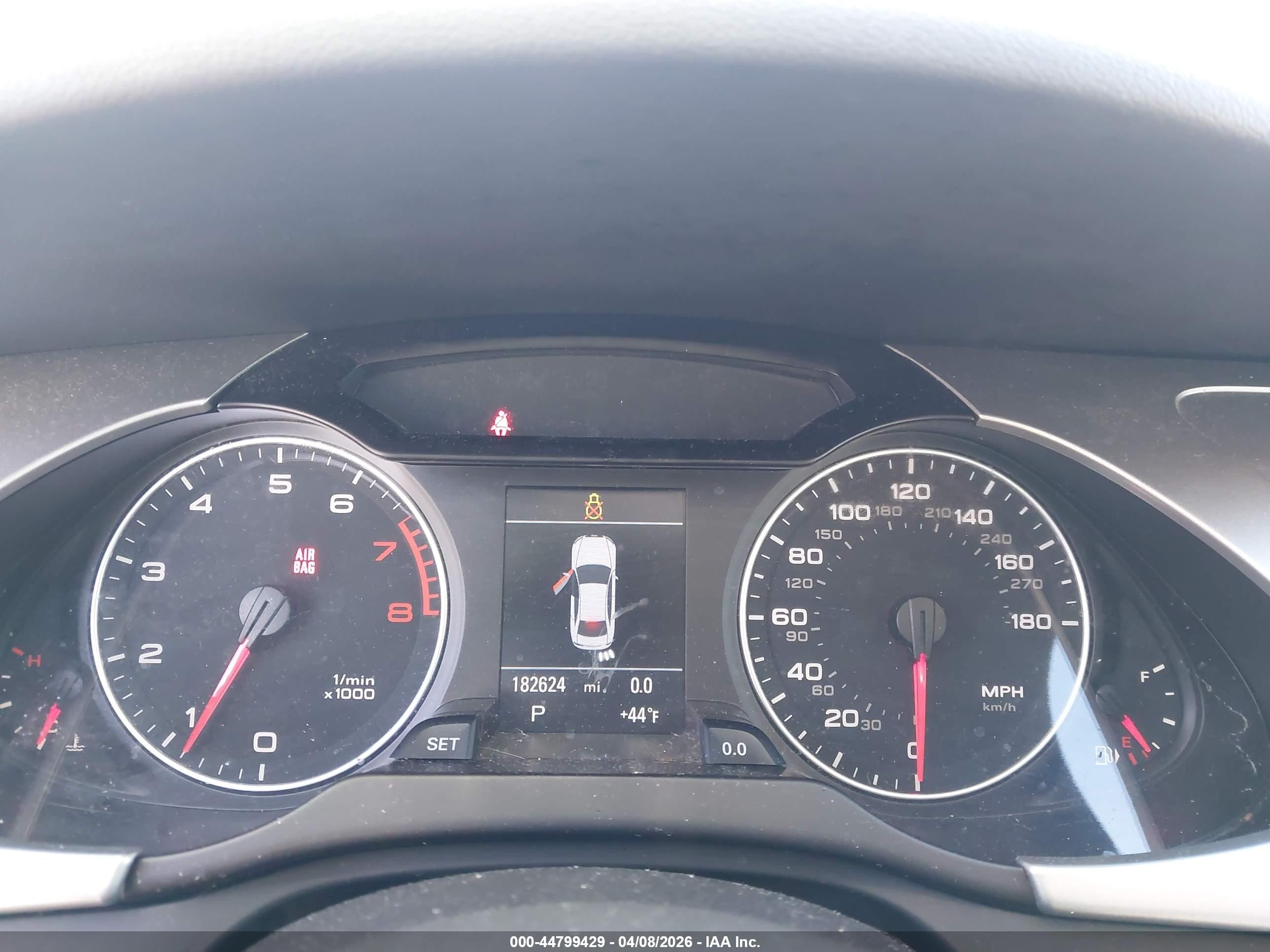 2010 Audi A4 2.0t Premium Silver vin: WAUFFAFL1AN053985