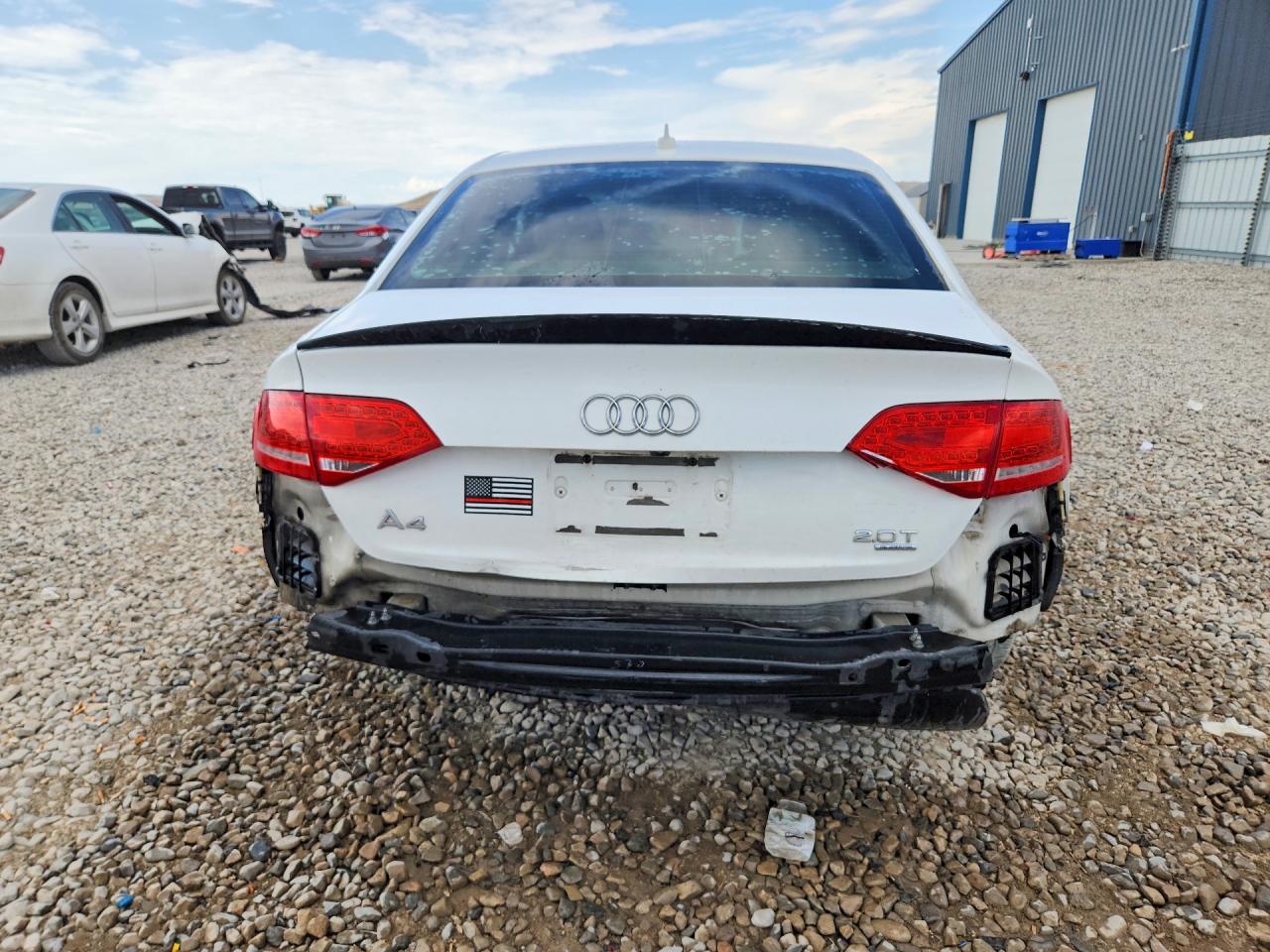 2011 Audi A4 Premium Plus White vin: WAUFFAFL1BN025721