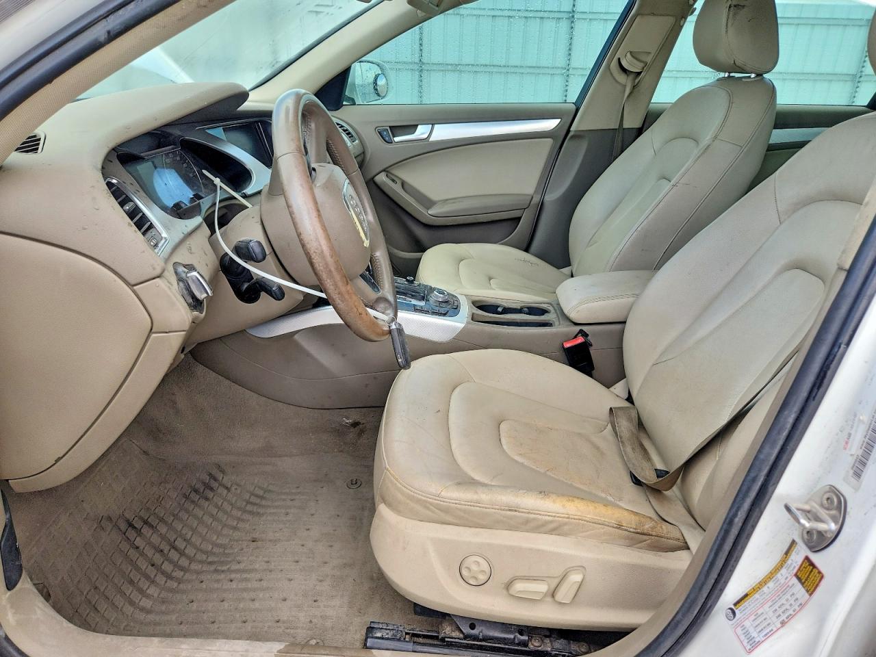 2011 Audi A4 Premium Plus White vin: WAUFFAFL1BN025721