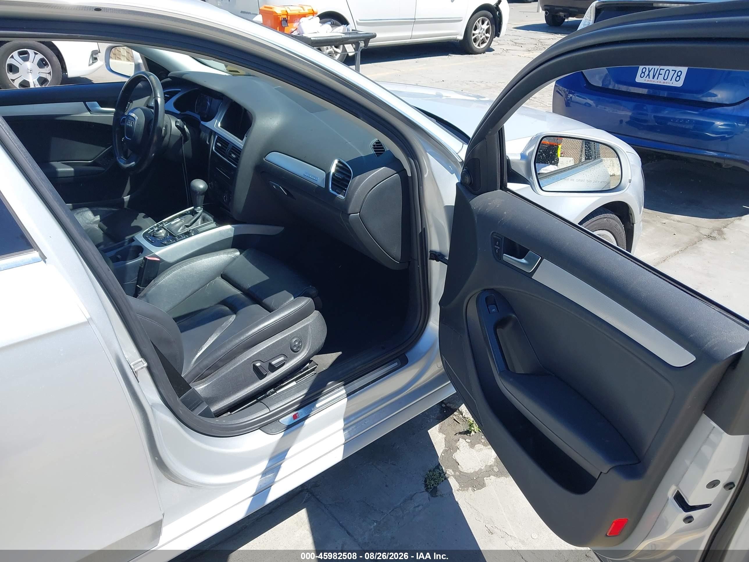 2012 Audi A4 2.0t Premium Silver vin: WAUFFAFL1CA005526
