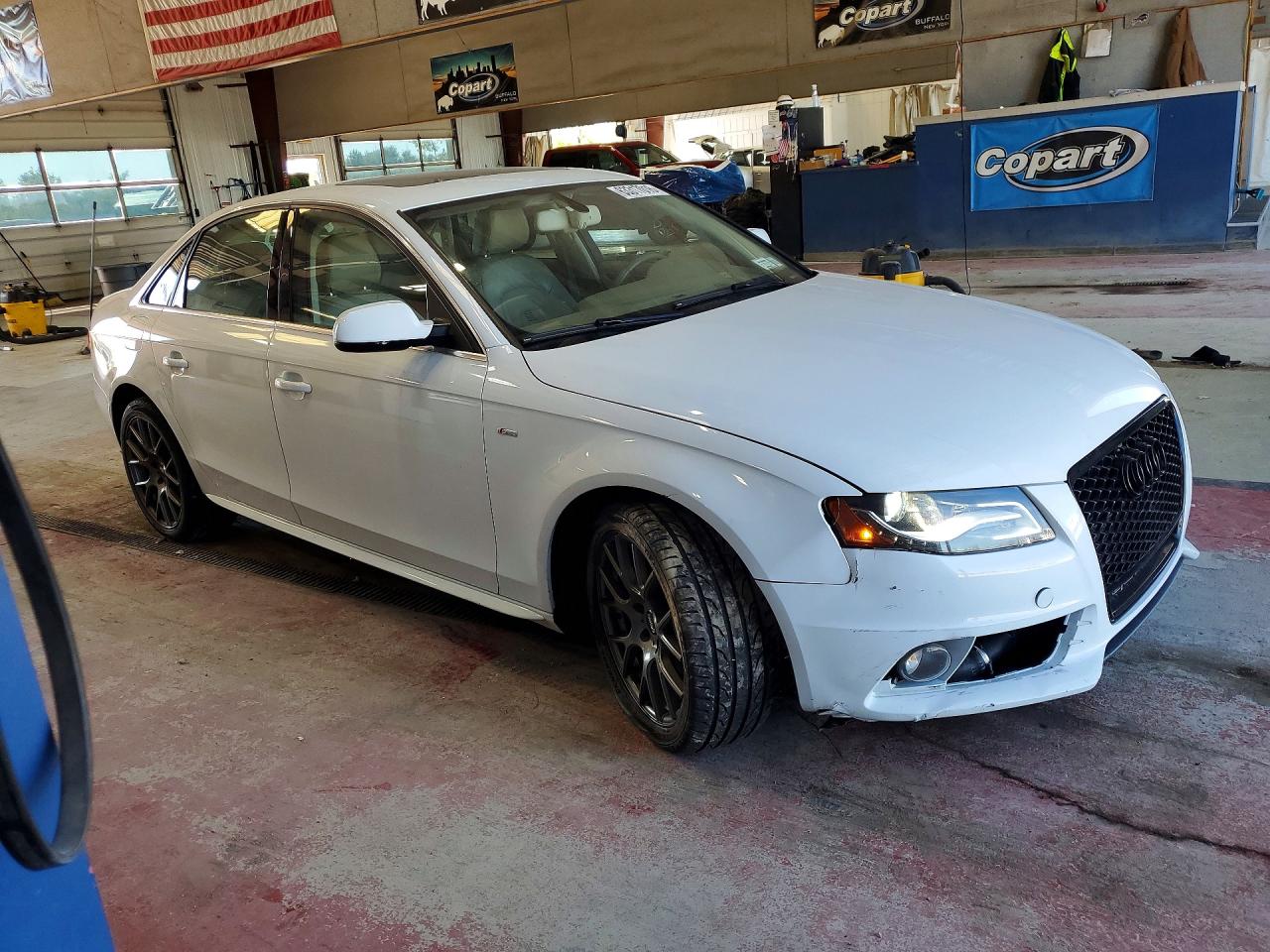 2012 Audi A4 Premium Plus White vin: WAUFFAFL1CA088696