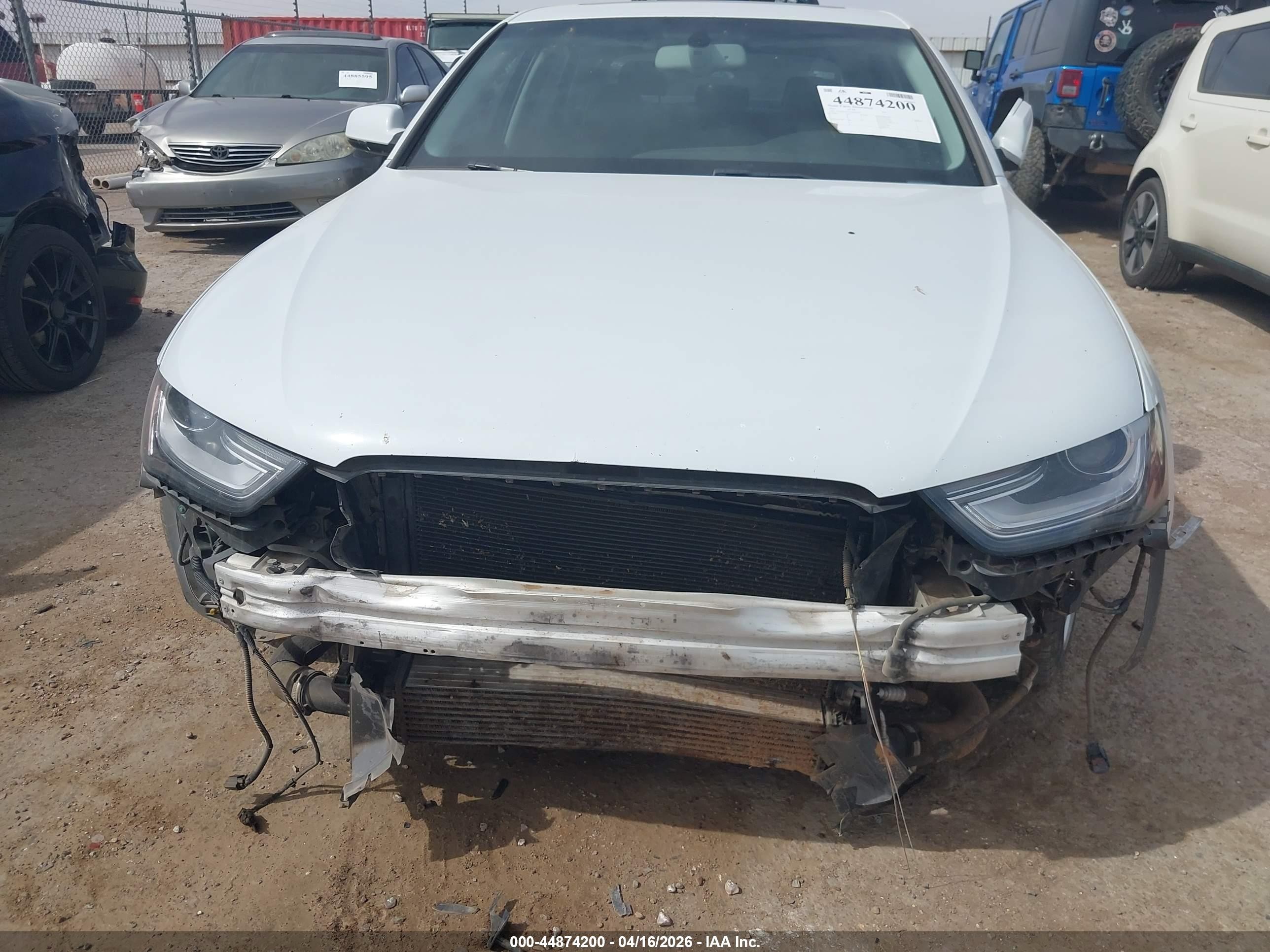 2013 Audi A4 2.0t Premium White vin: WAUFFAFL1DN046104