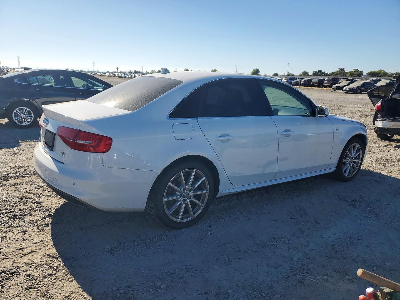 2014 Audi A4 Premium Plus White vin: WAUFFAFL1EN017574