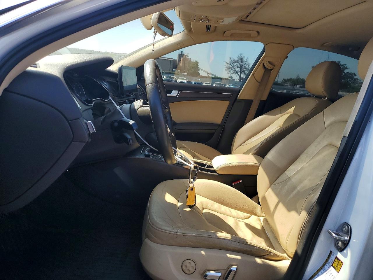2014 Audi A4 Premium Plus White vin: WAUFFAFL1EN036769