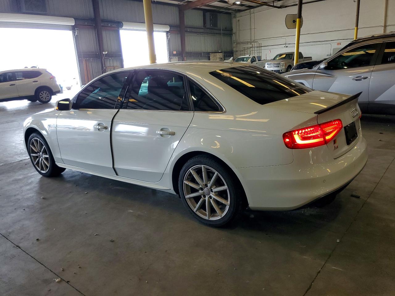 2014 Audi A4 Premium Plus White vin: WAUFFAFL1EN036822