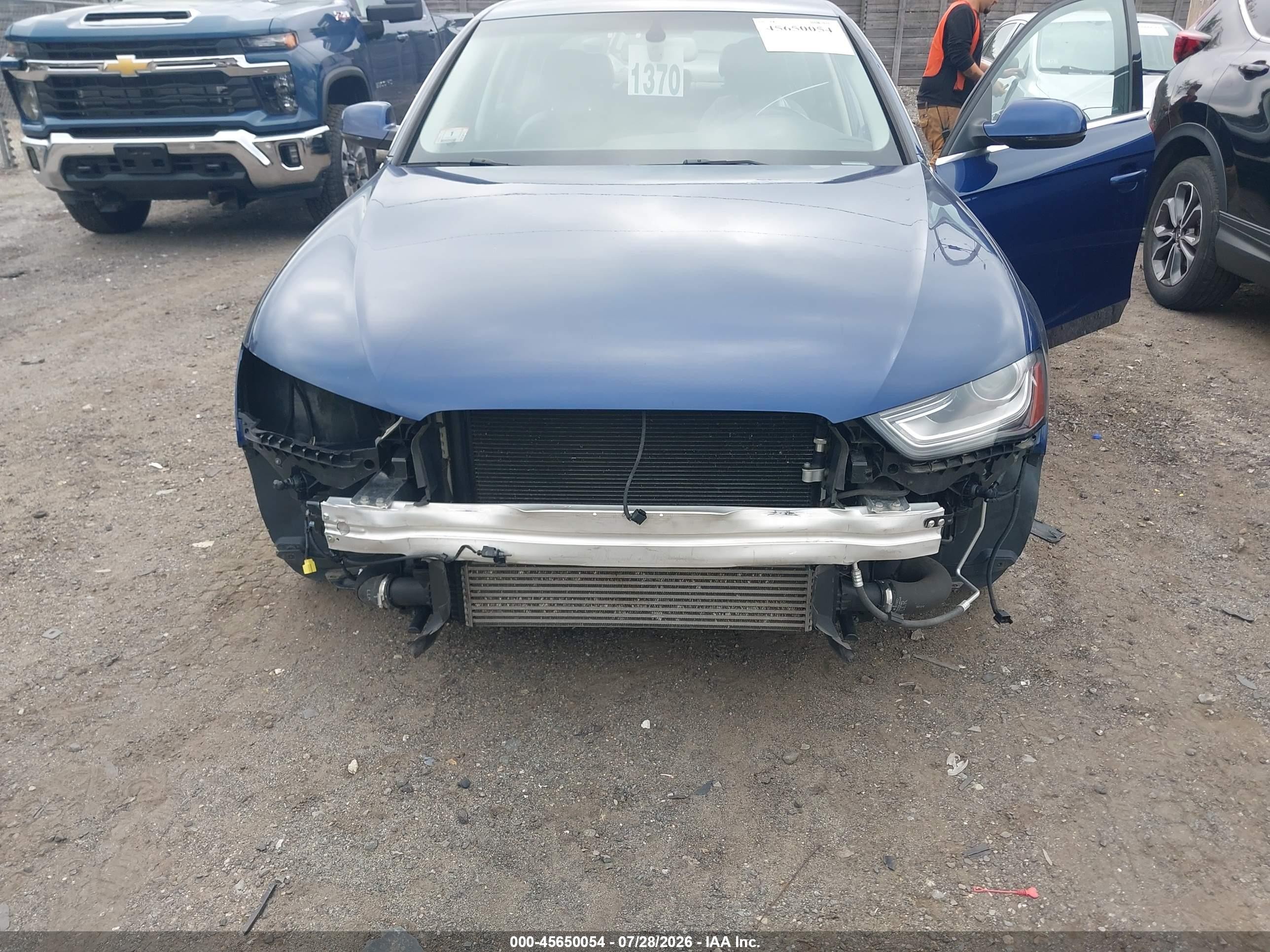 2014 Audi A4 2.0t Premium Blue vin: WAUFFAFL1EN038781