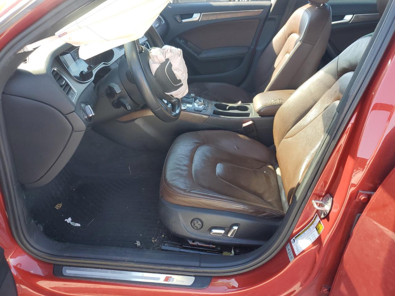 2014 Audi A4 Premium Plus Red vin: WAUFFAFL1EN042006