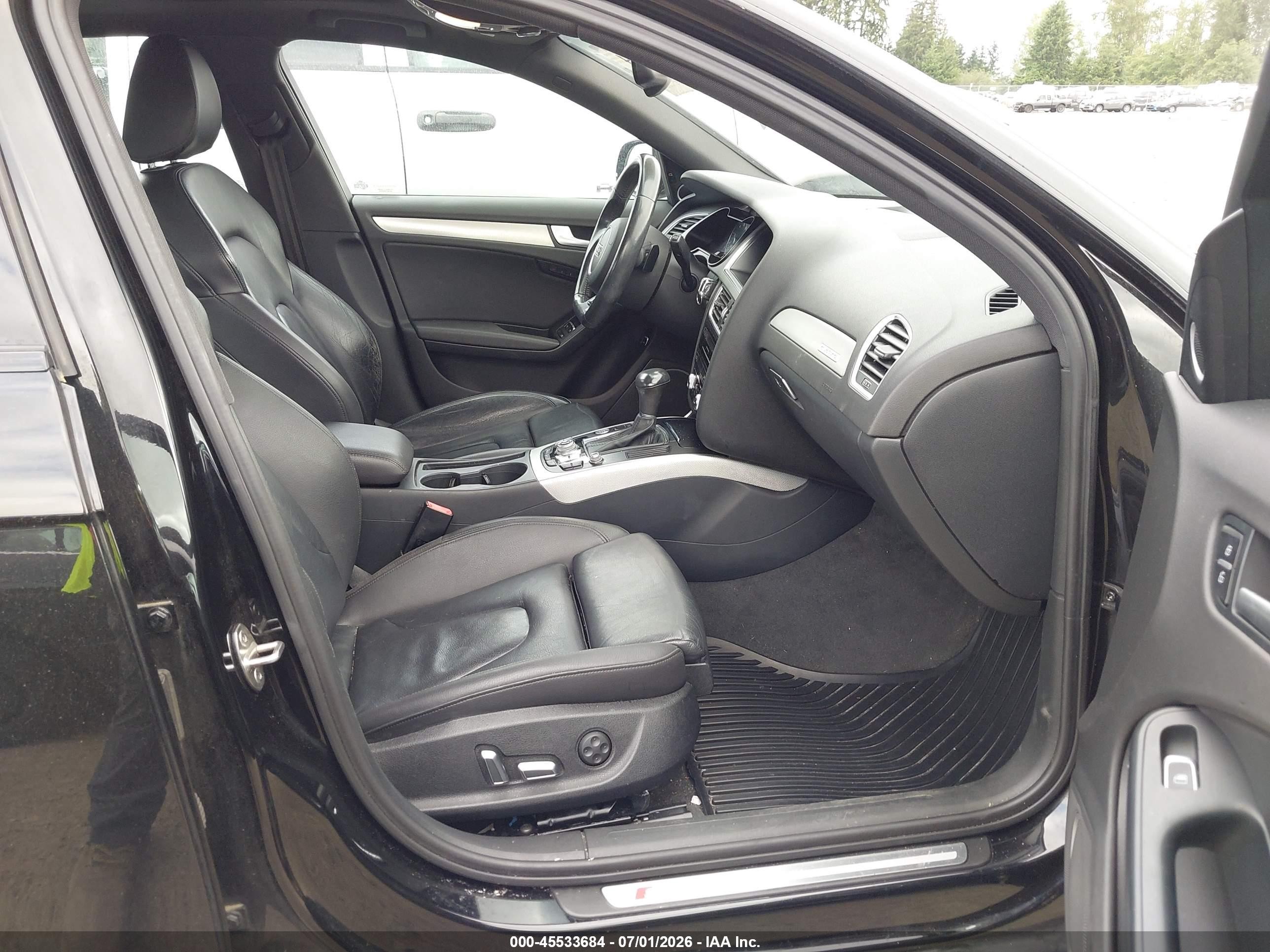 2015 Audi A4 2.0t Premium Черный vin: WAUFFAFL1FN001814