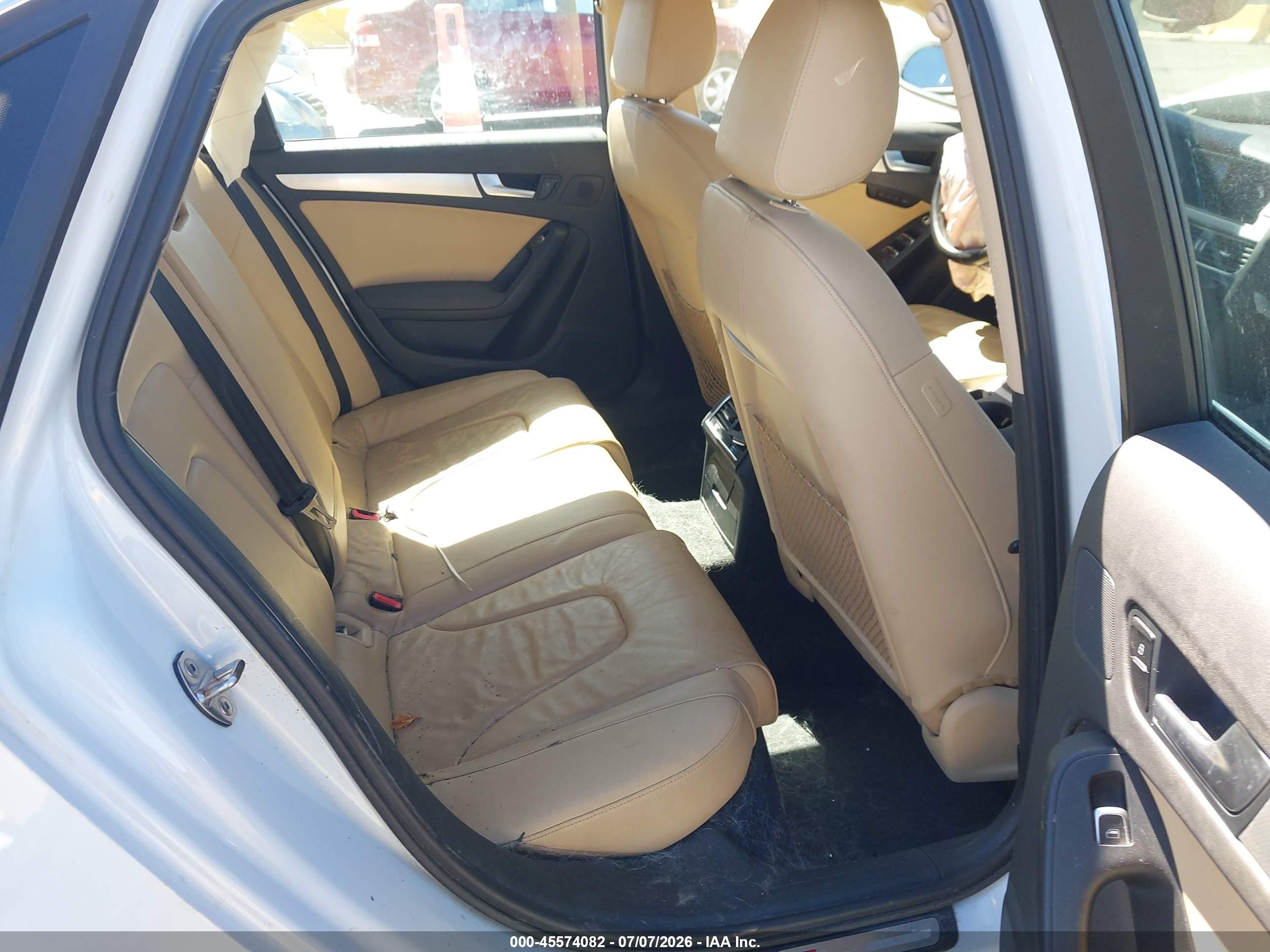 2015 Audi A4 2.0t Premium White vin: WAUFFAFL1FN003854