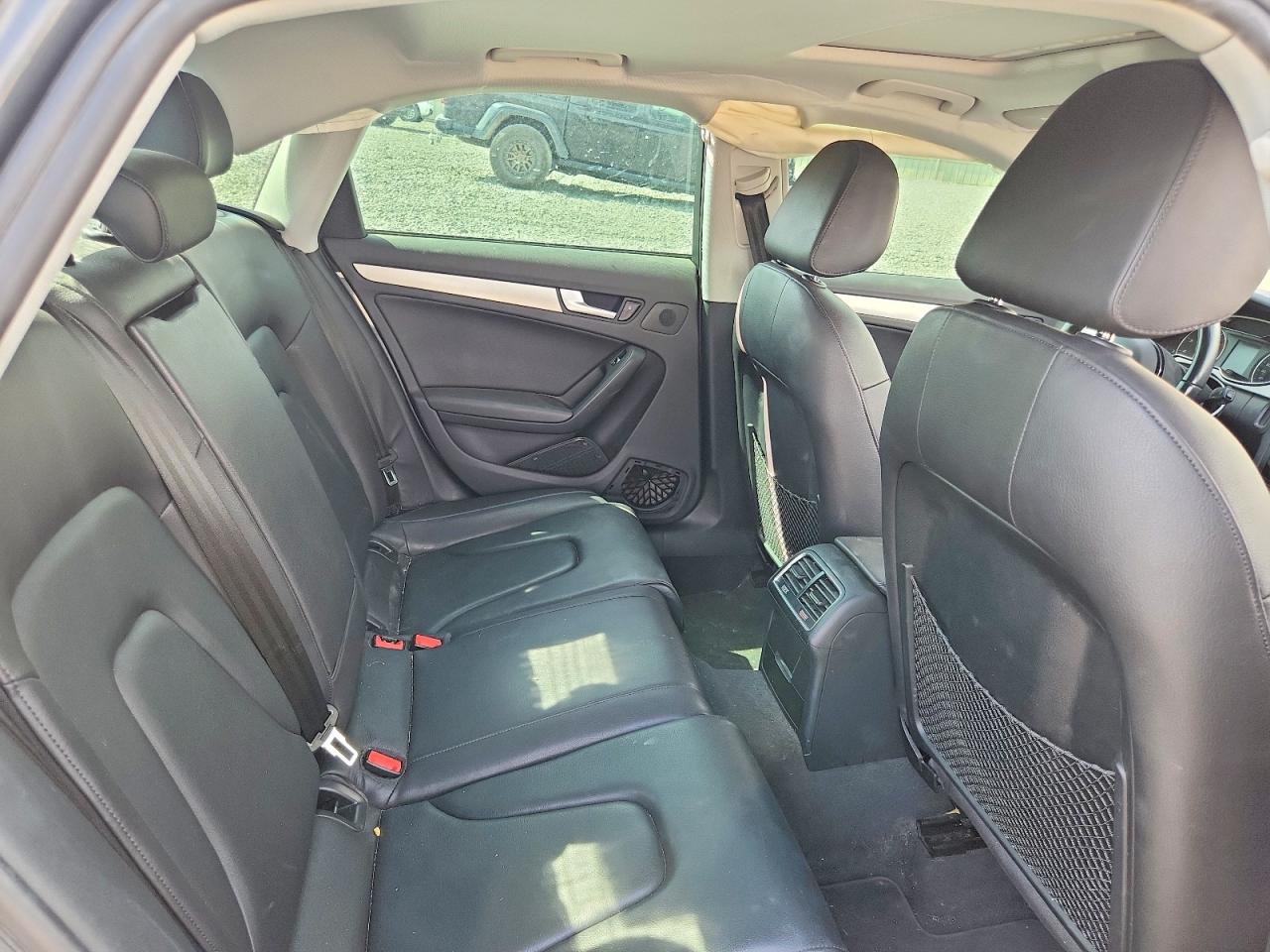 2015 Audi A4 Premium Plus Серый vin: WAUFFAFL1FN010576