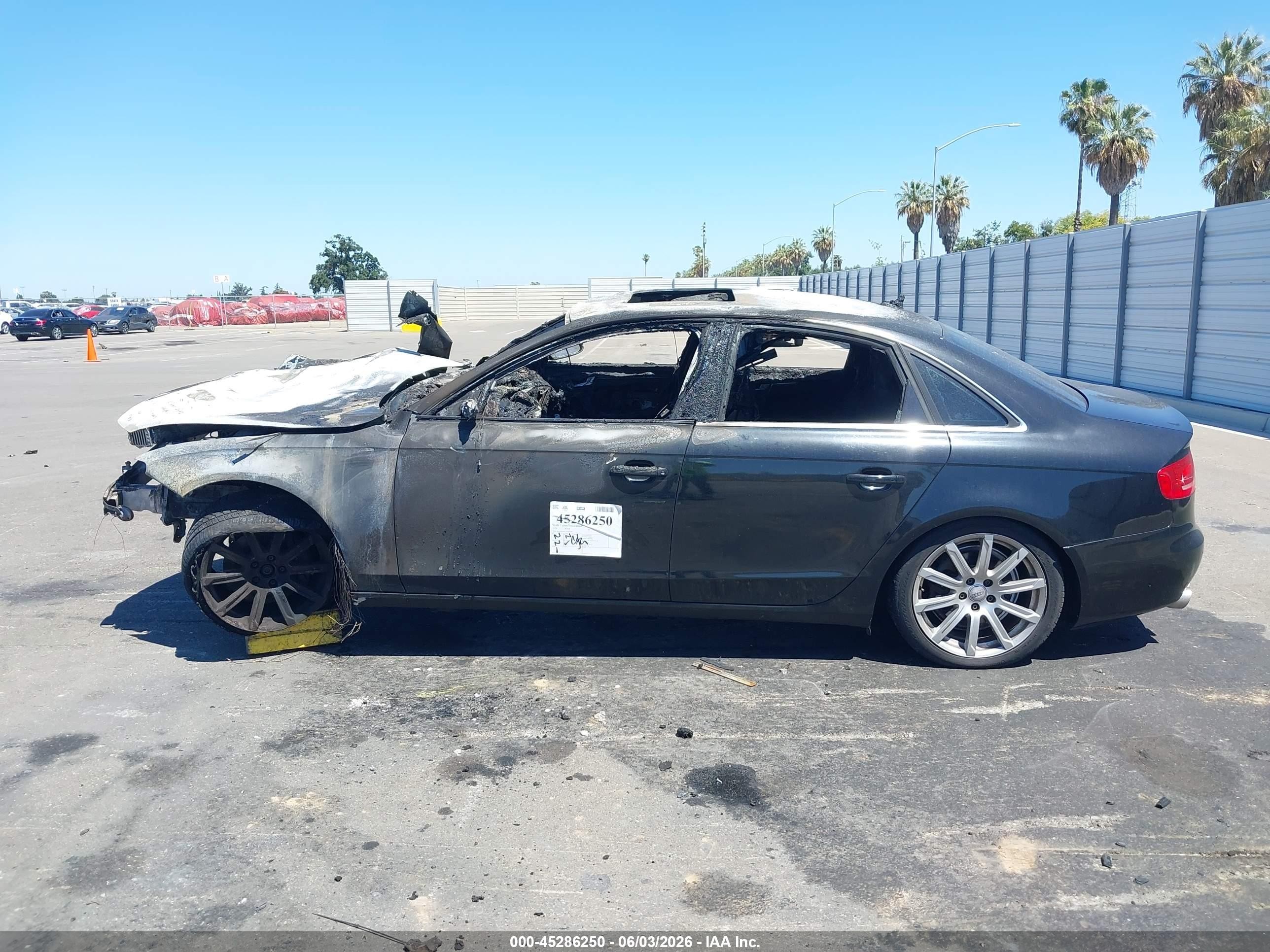 2010 Audi A4 2.0t Premium Black vin: WAUFFAFL2AN057401