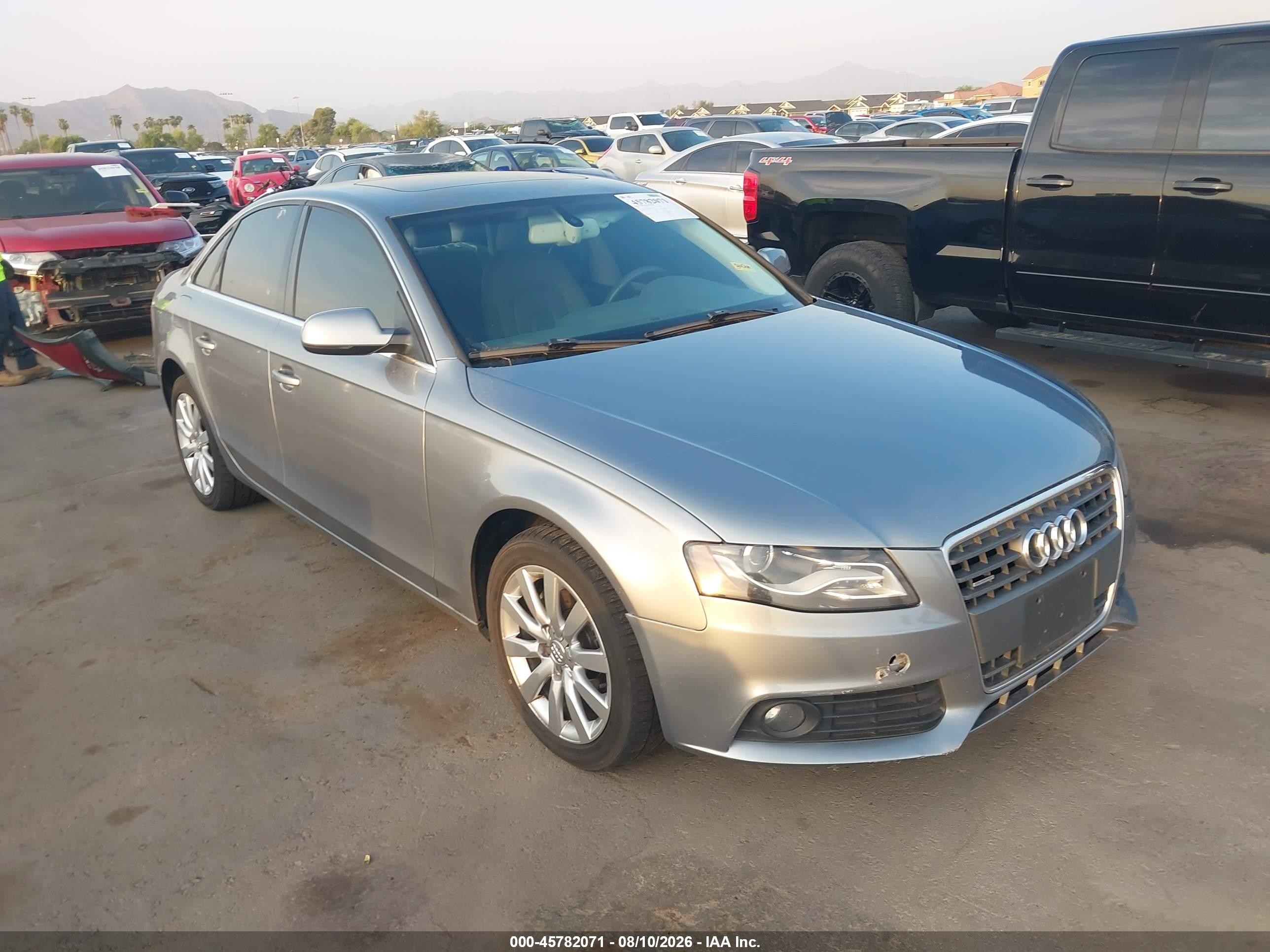 2011 Audi A4 2.0t Premium Silver vin: WAUFFAFL2BN026179