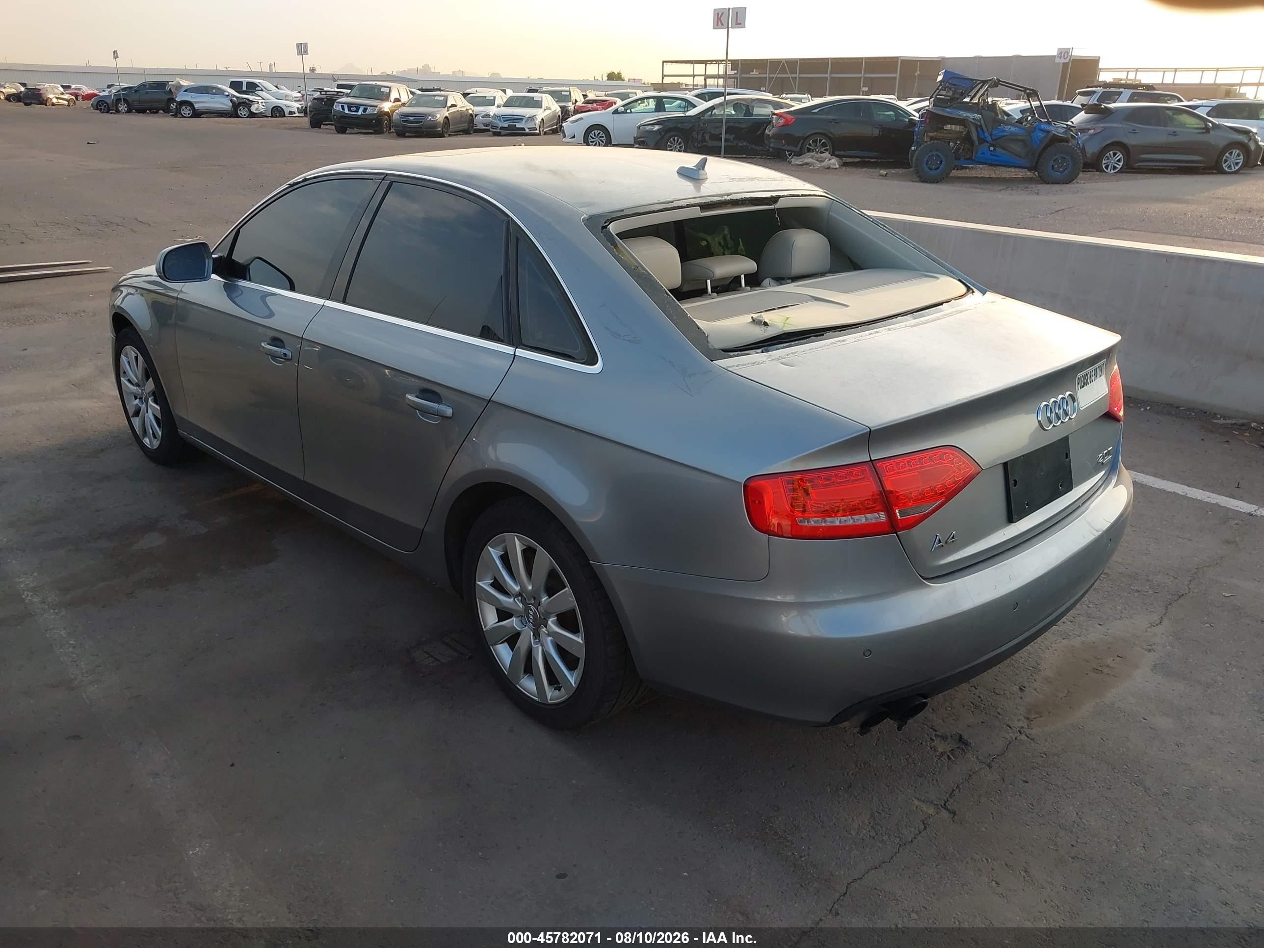 2011 Audi A4 2.0t Premium Silver vin: WAUFFAFL2BN026179