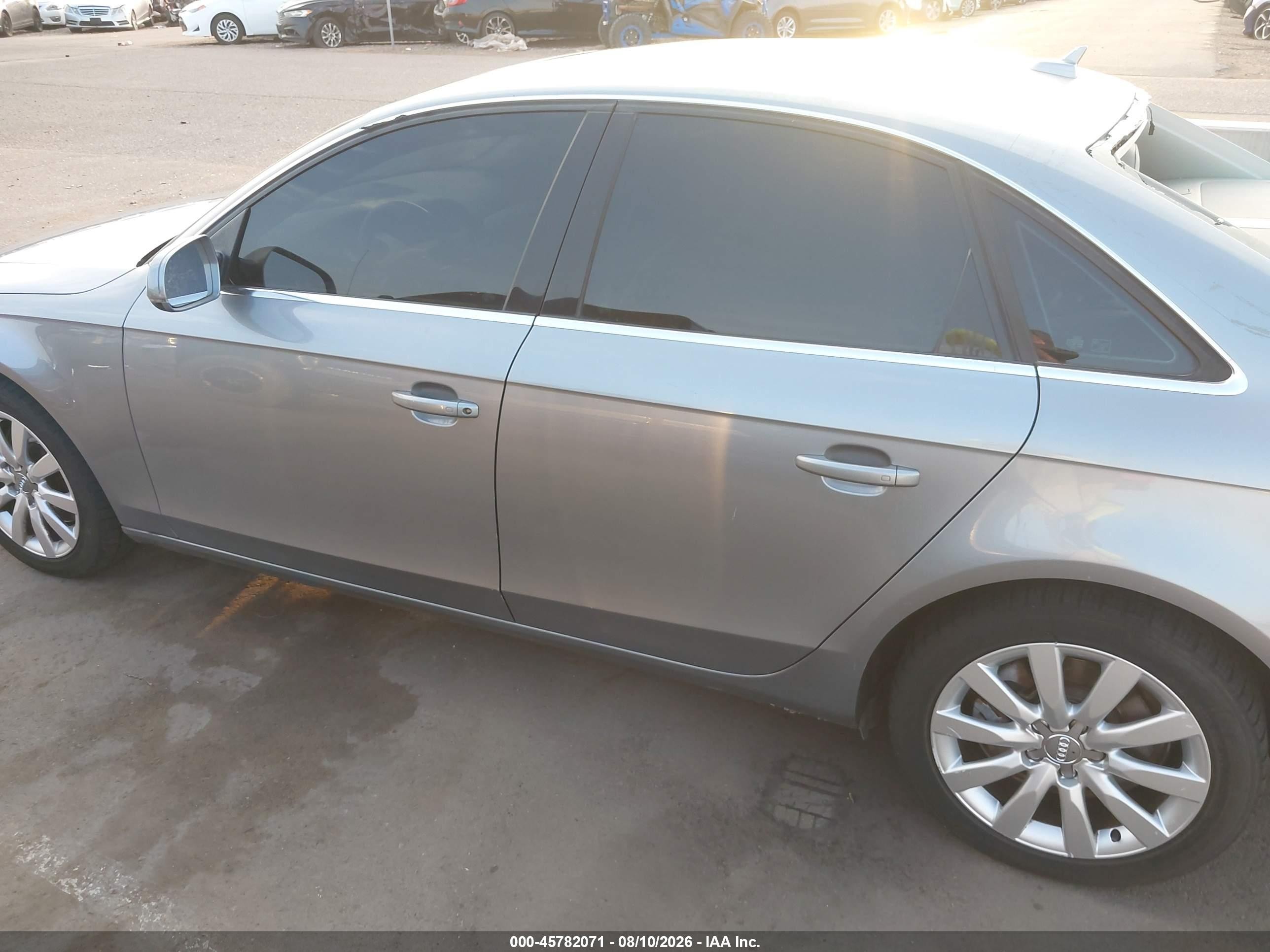 2011 Audi A4 2.0t Premium Silver vin: WAUFFAFL2BN026179