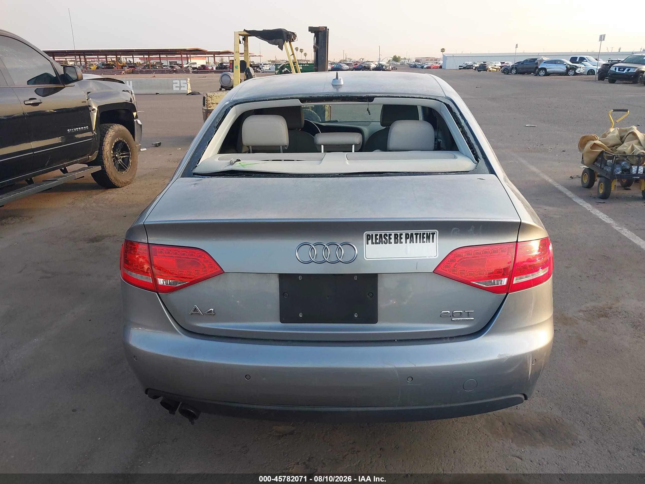 2011 Audi A4 2.0t Premium Silver vin: WAUFFAFL2BN026179