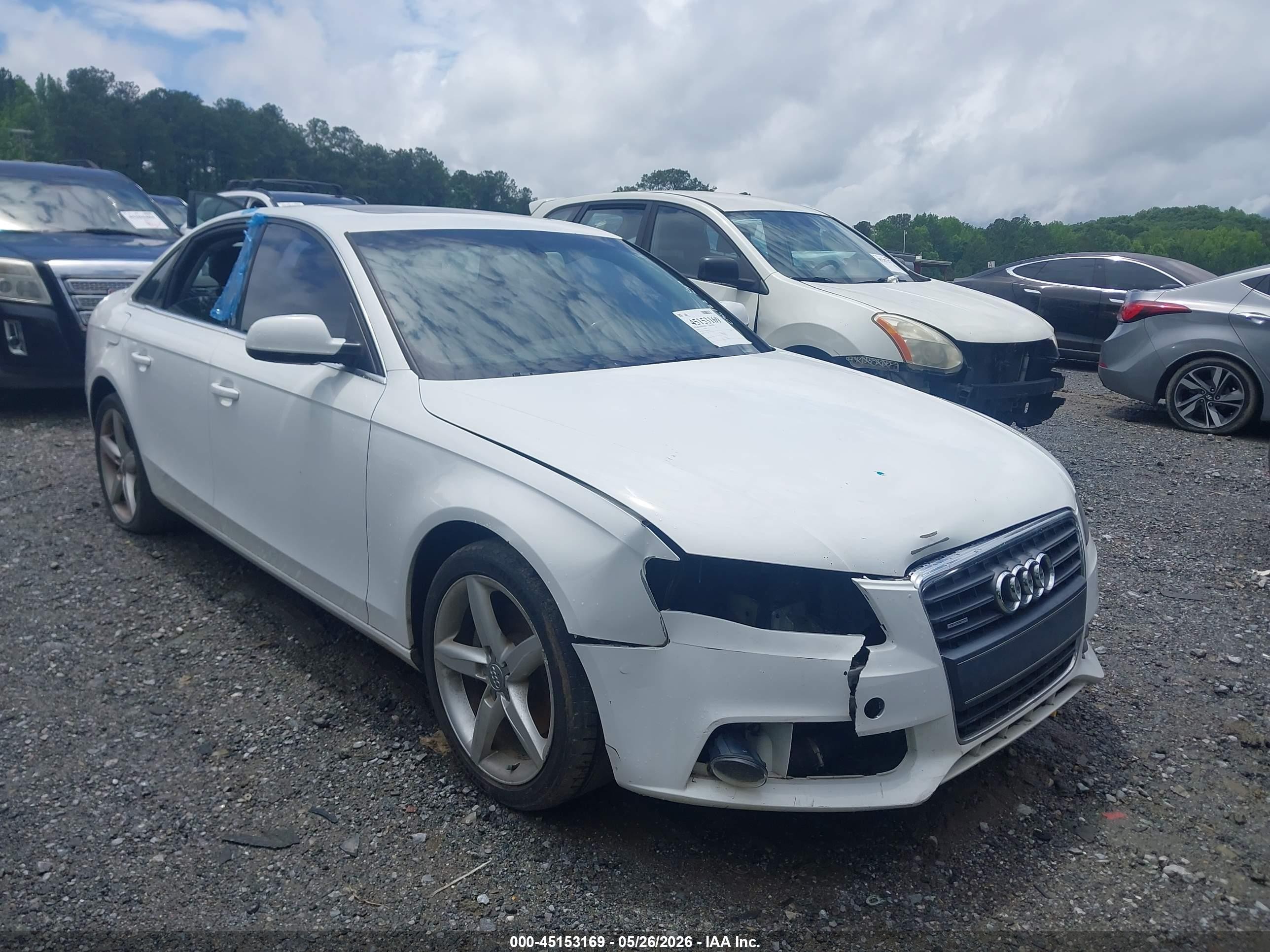 2011 Audi A4 2.0t Premium White vin: WAUFFAFL2BN056122