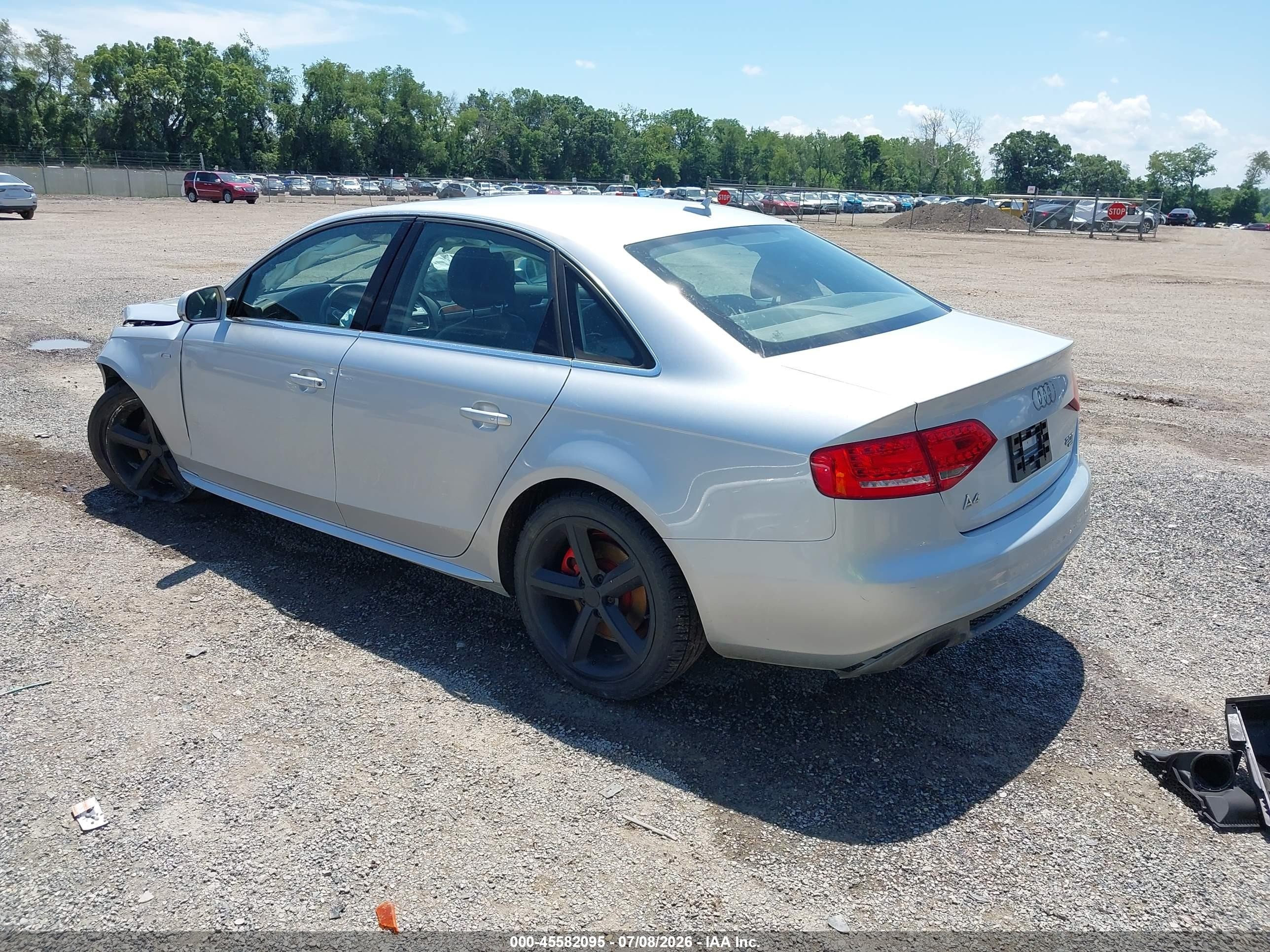 2012 Audi A4 2.0t Premium Plus Silver vin: WAUFFAFL2CN008072