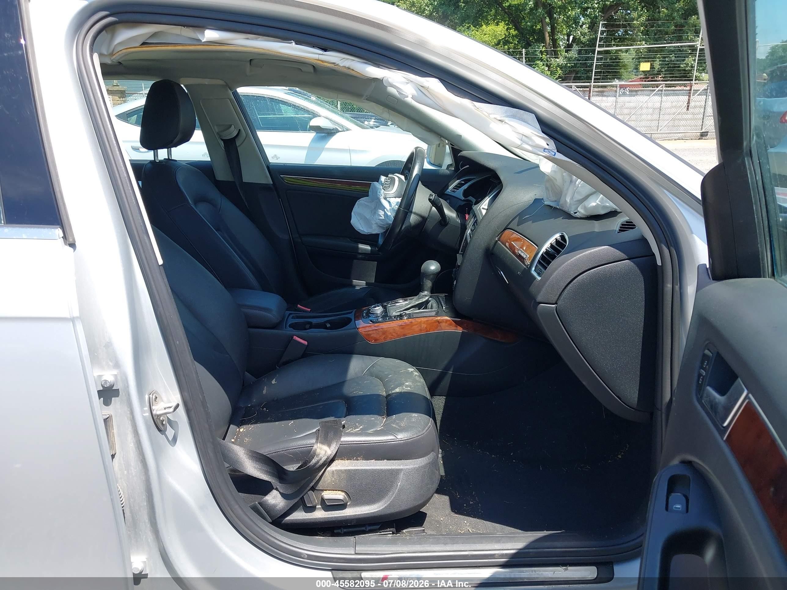 2012 Audi A4 2.0t Premium Plus Silver vin: WAUFFAFL2CN008072