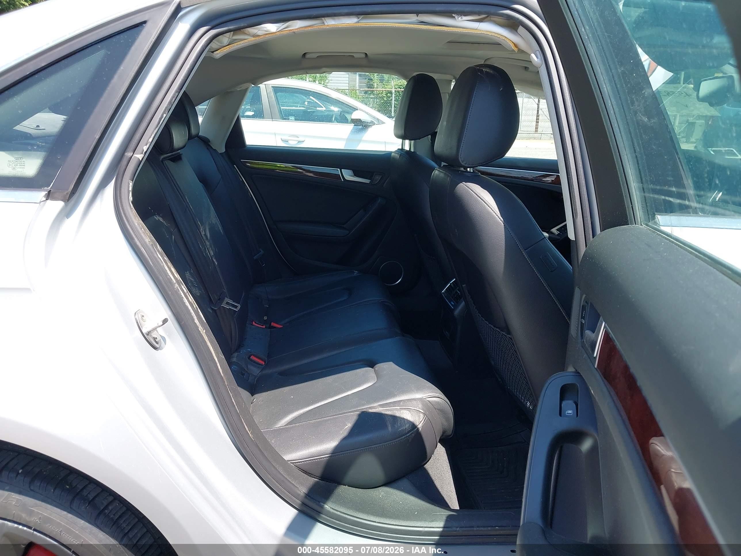2012 Audi A4 2.0t Premium Plus Silver vin: WAUFFAFL2CN008072