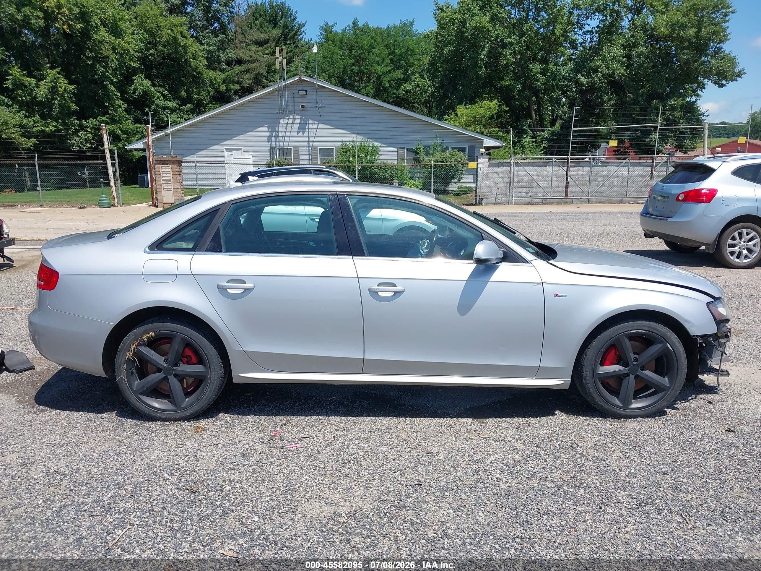 2012 Audi A4 2.0t Premium Plus Silver vin: WAUFFAFL2CN008072
