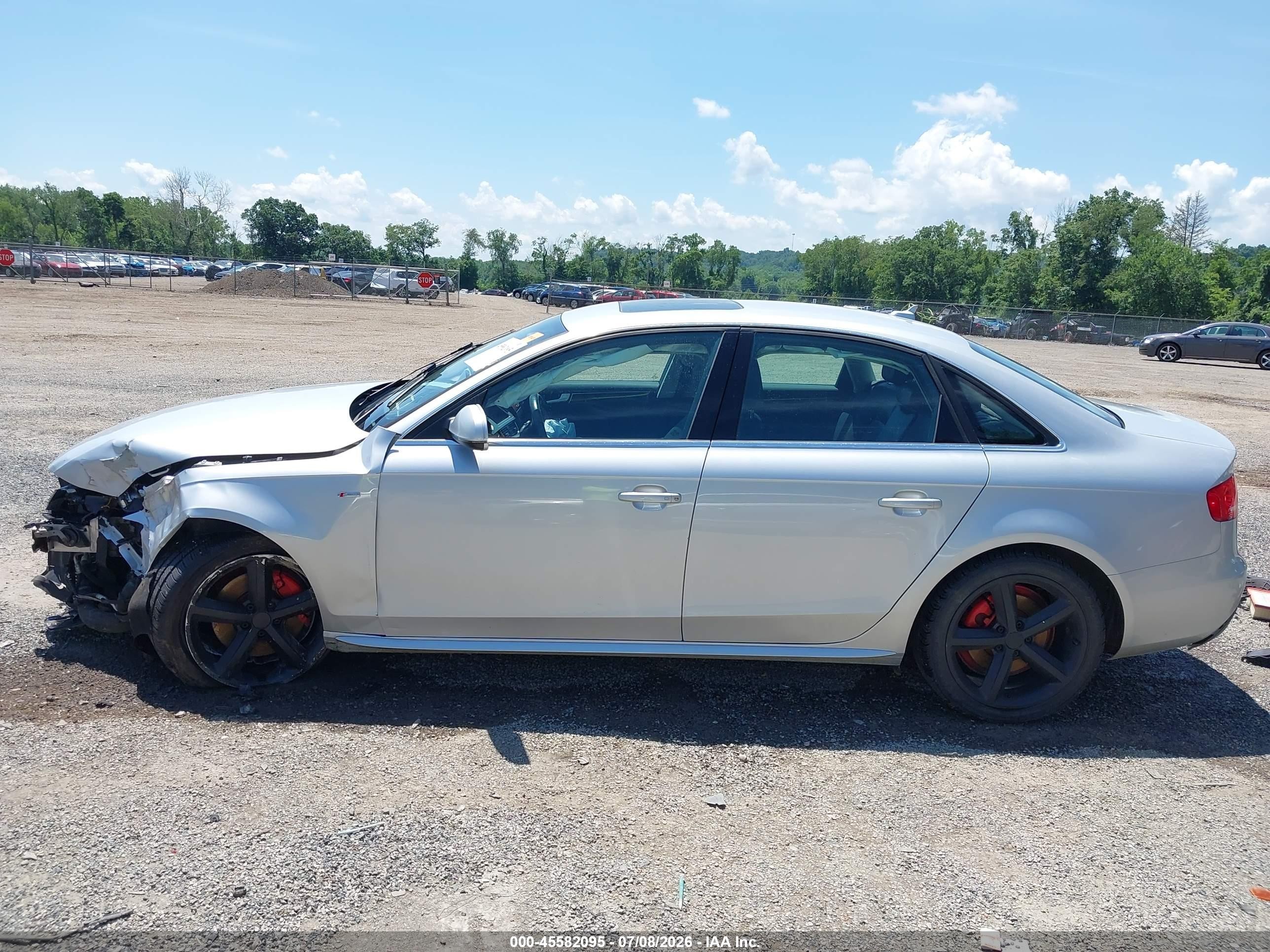 2012 Audi A4 2.0t Premium Plus Silver vin: WAUFFAFL2CN008072