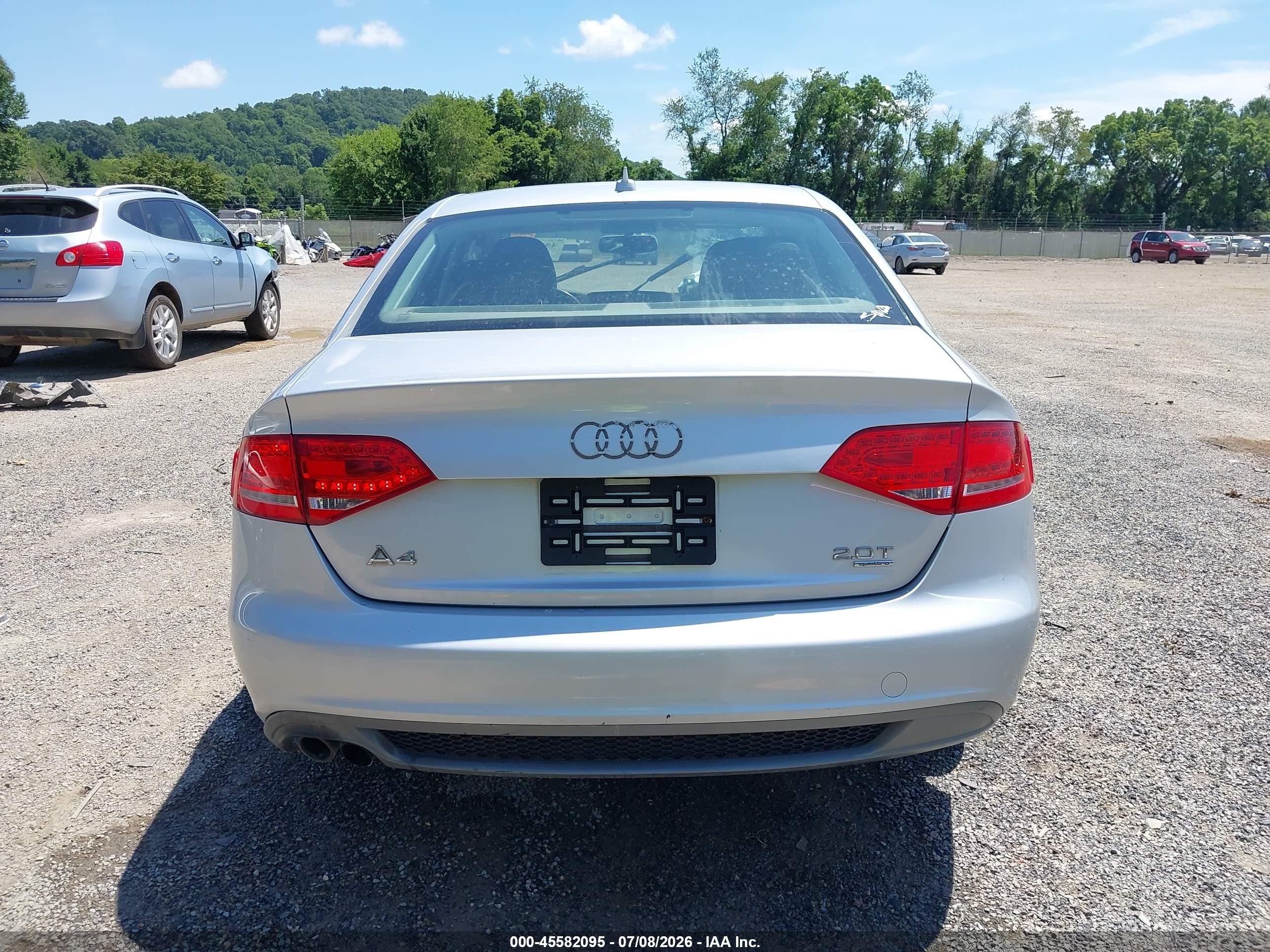 2012 Audi A4 2.0t Premium Plus Silver vin: WAUFFAFL2CN008072