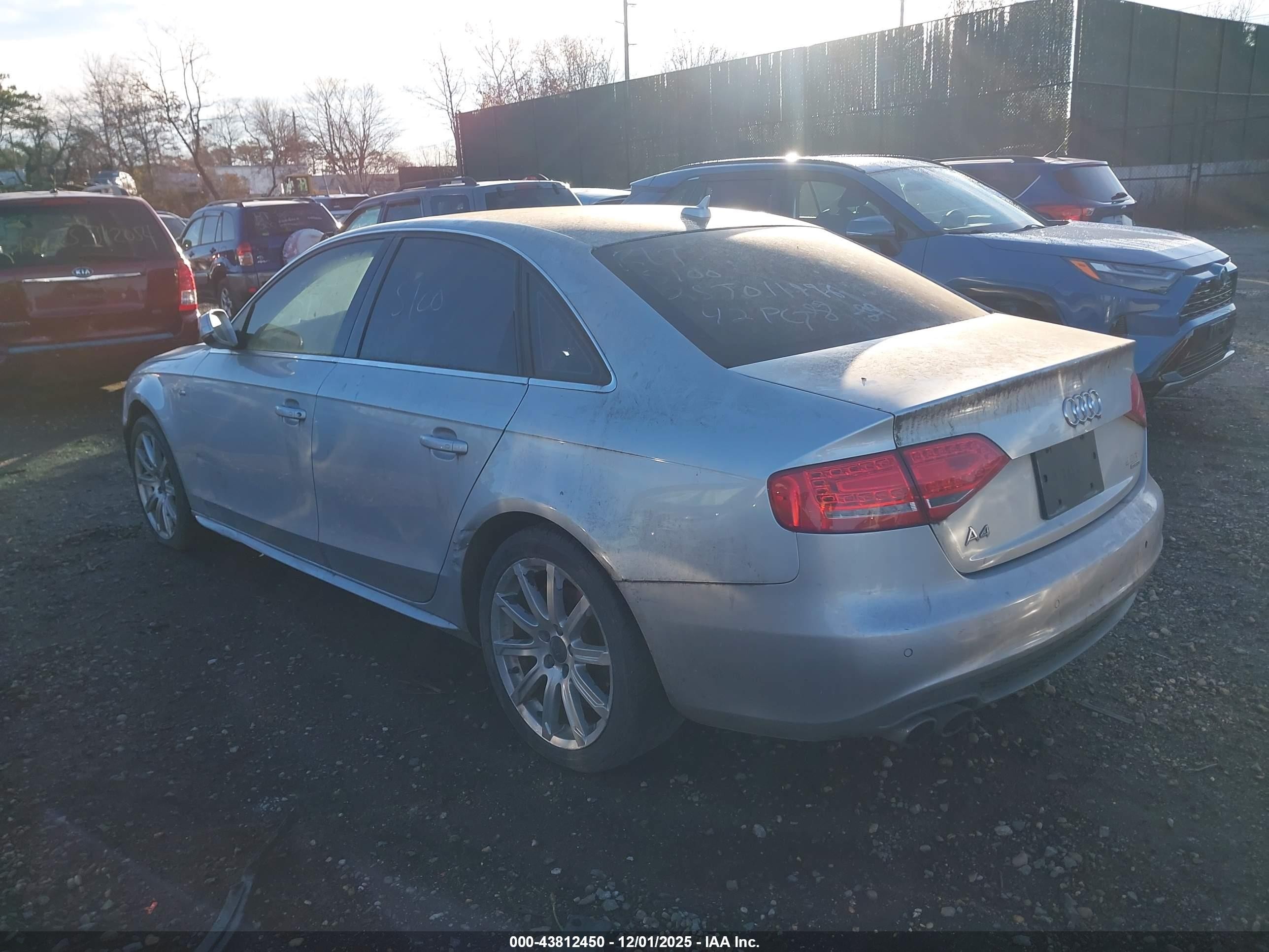 2012 Audi A4 2.0t Premium Gray vin: WAUFFAFL2CN015359