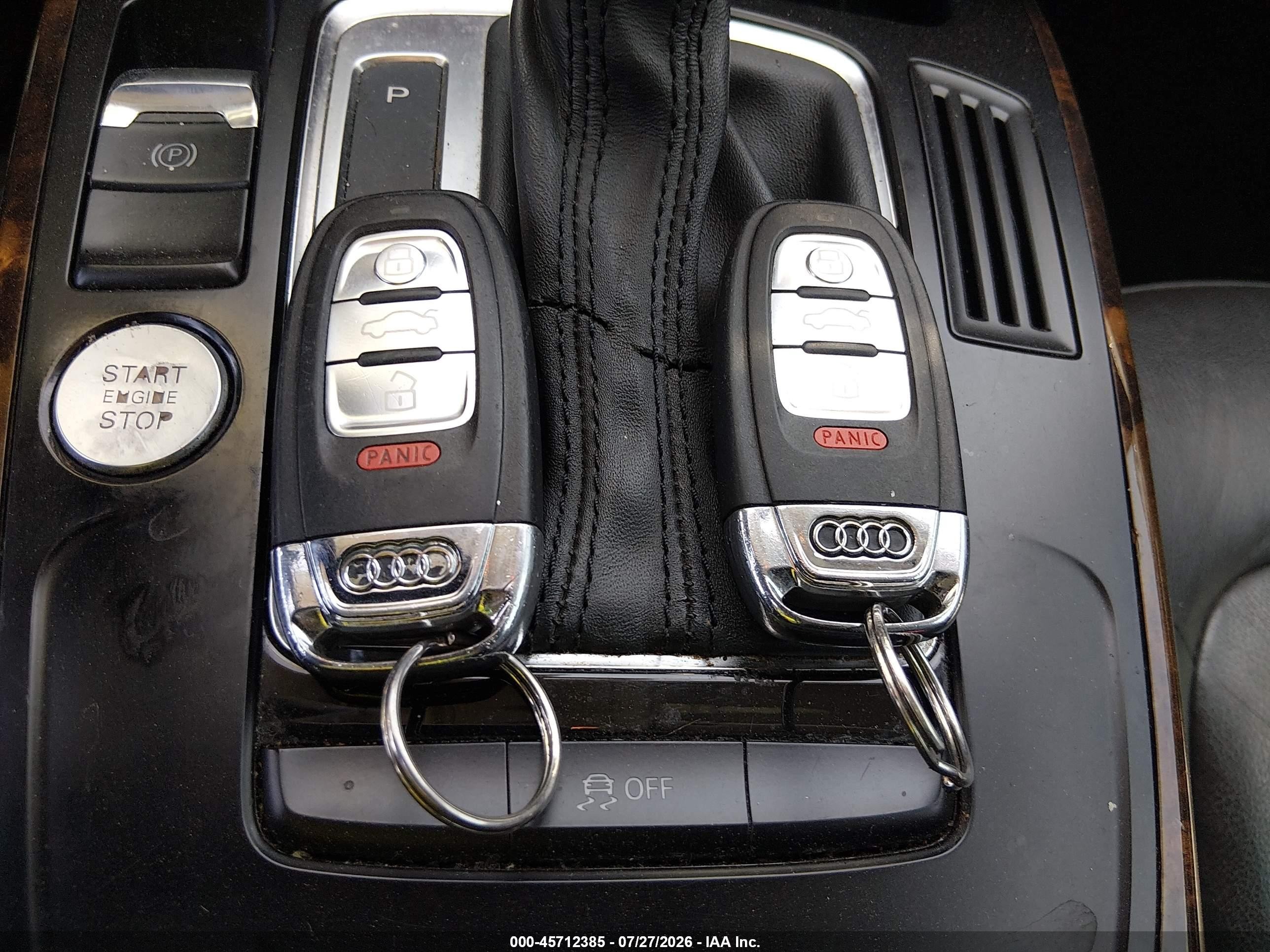 2013 Audi A4 2.0t Premium Gray vin: WAUFFAFL2DA140077