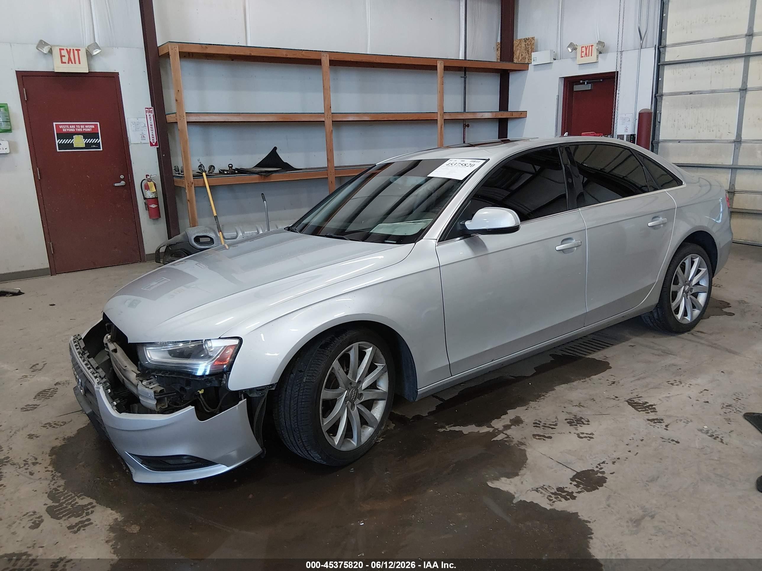 2013 Audi A4 2.0t Premium Silver vin: WAUFFAFL2DN004430