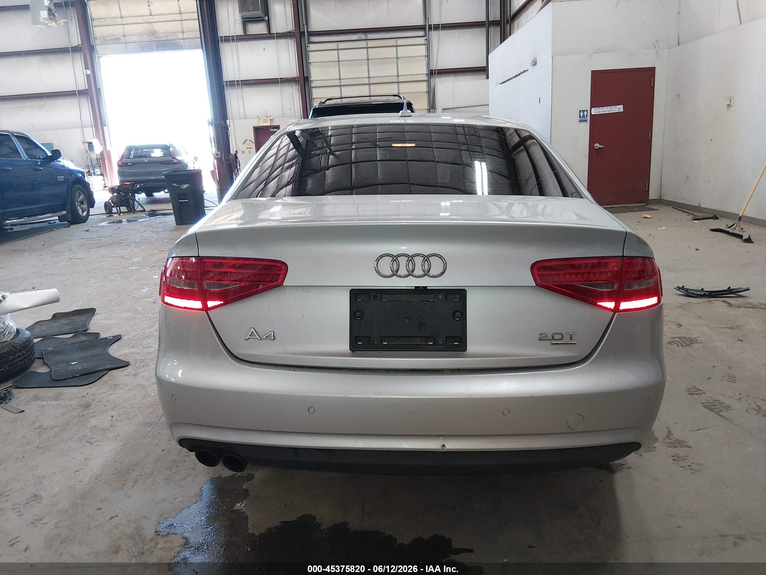 2013 Audi A4 2.0t Premium Silver vin: WAUFFAFL2DN004430