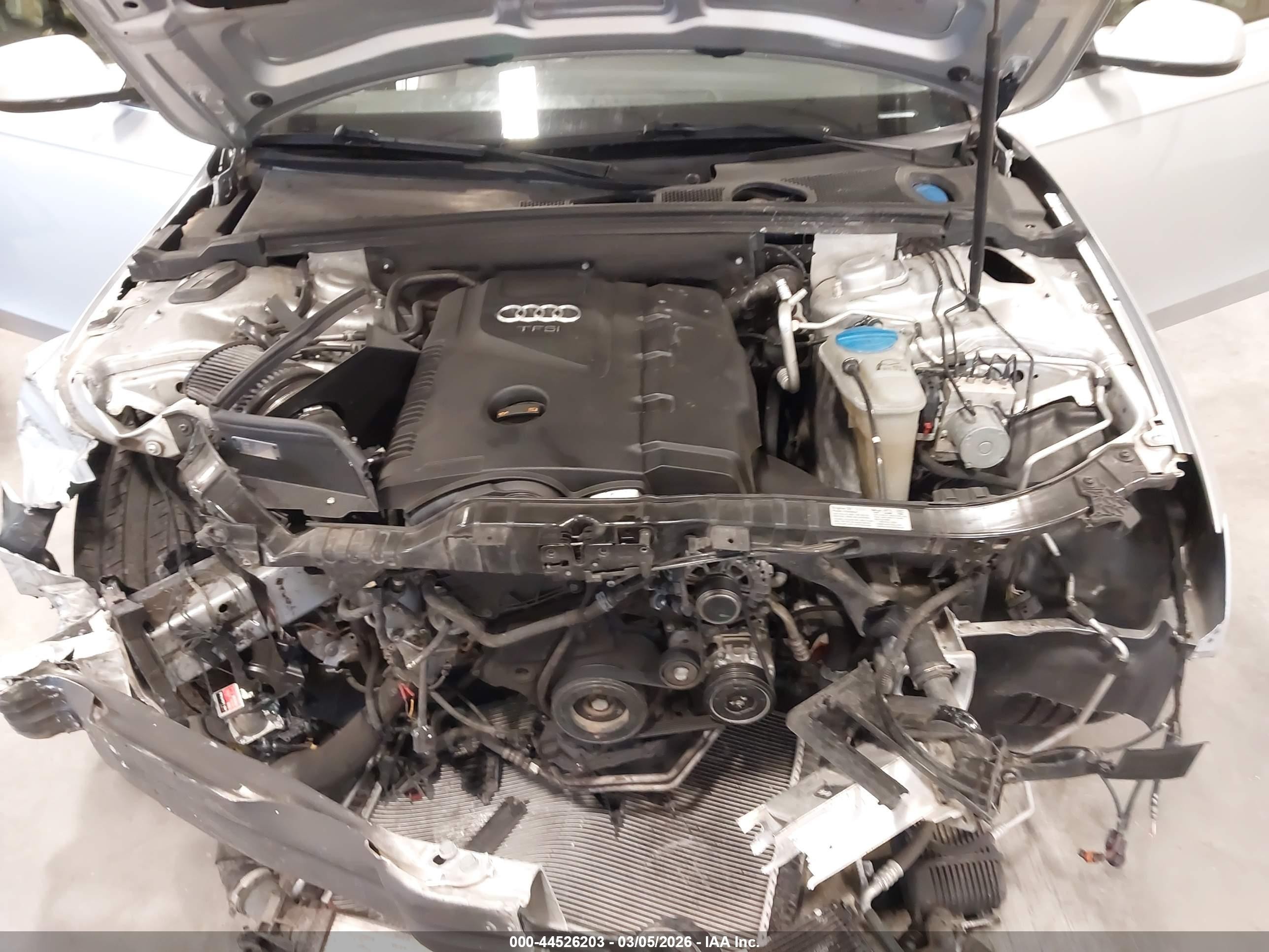 2013 Audi A4 2.0t Premium Silver vin: WAUFFAFL2DN019171