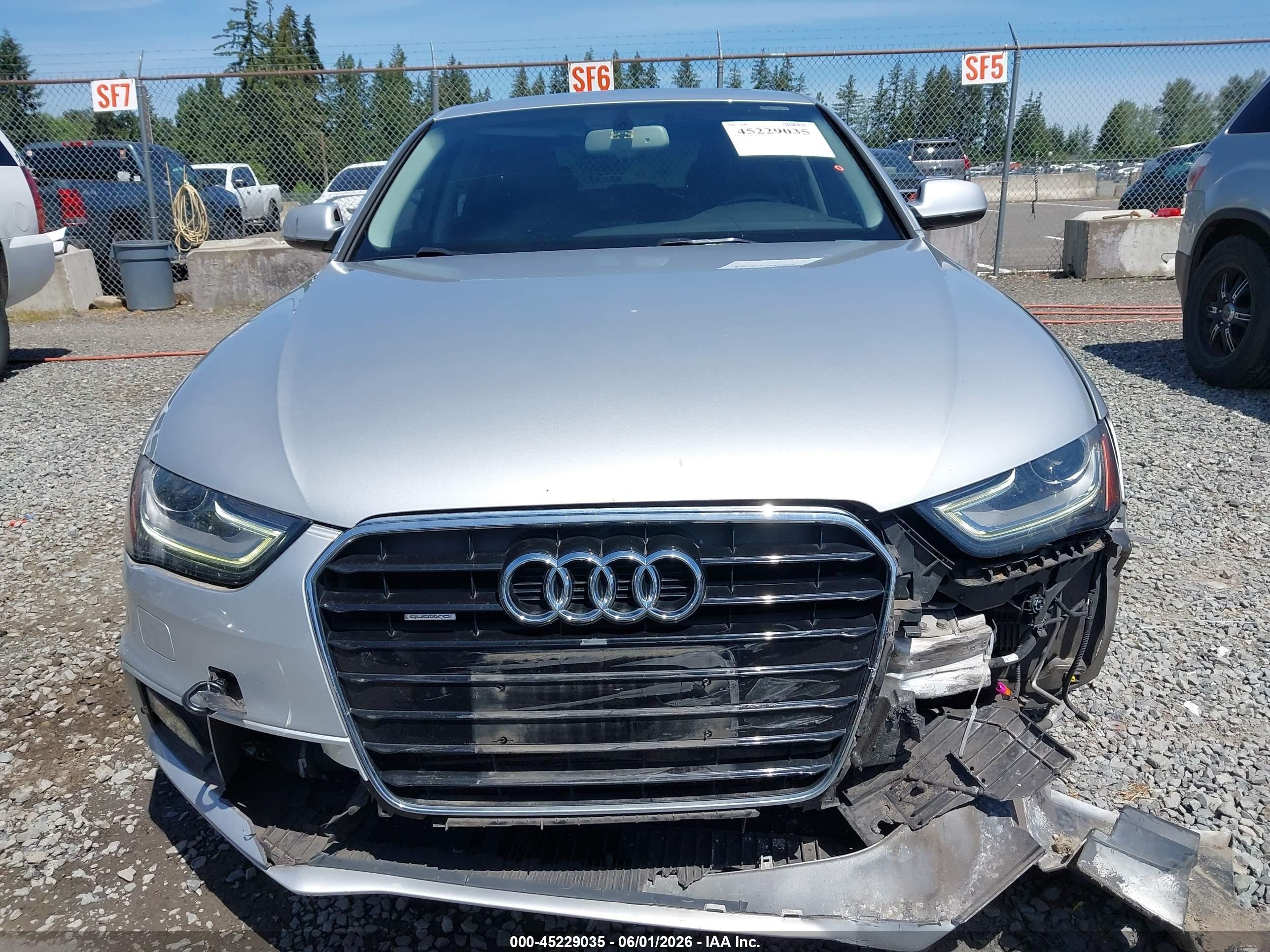 2014 Audi A4 2.0t Premium Silver vin: WAUFFAFL2EA085308