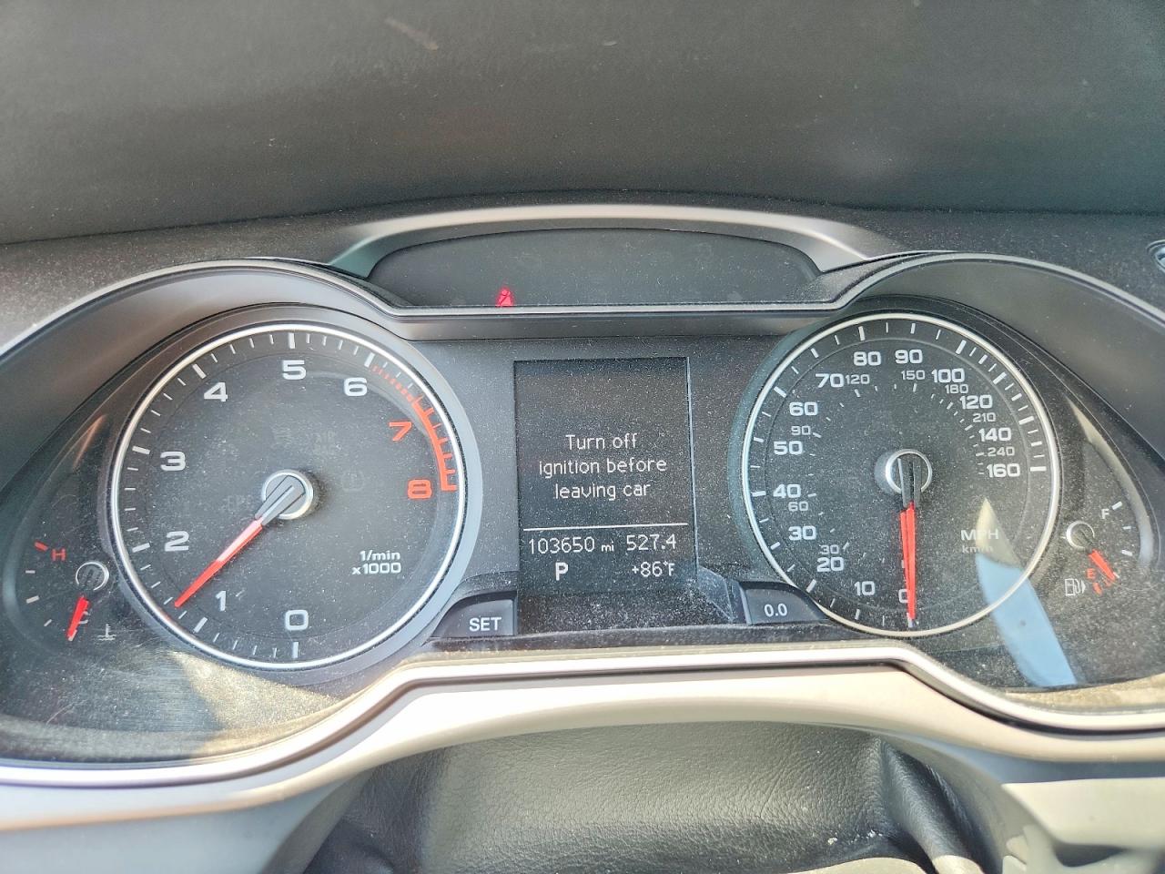 2014 Audi A4 Premium Plus Серебряный vin: WAUFFAFL2EN008270