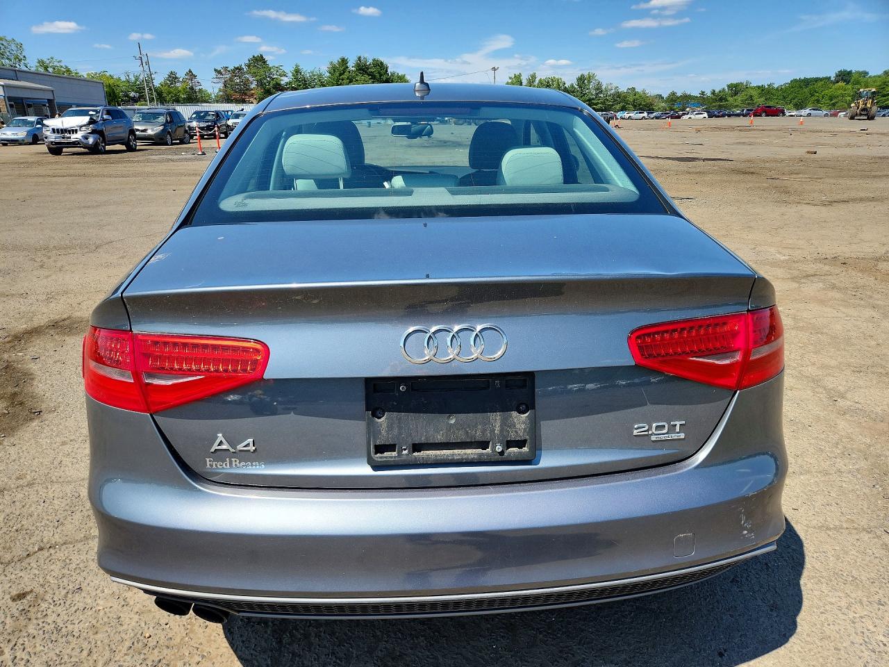 2014 Audi A4 Premium Plus Серебряный vin: WAUFFAFL2EN008270