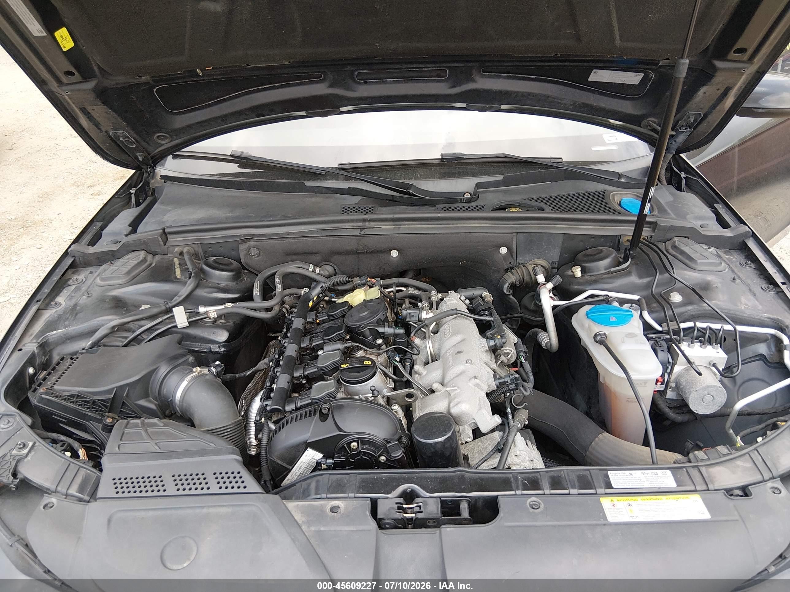 2015 Audi A4 2.0t Premium Черный vin: WAUFFAFL2FN006875
