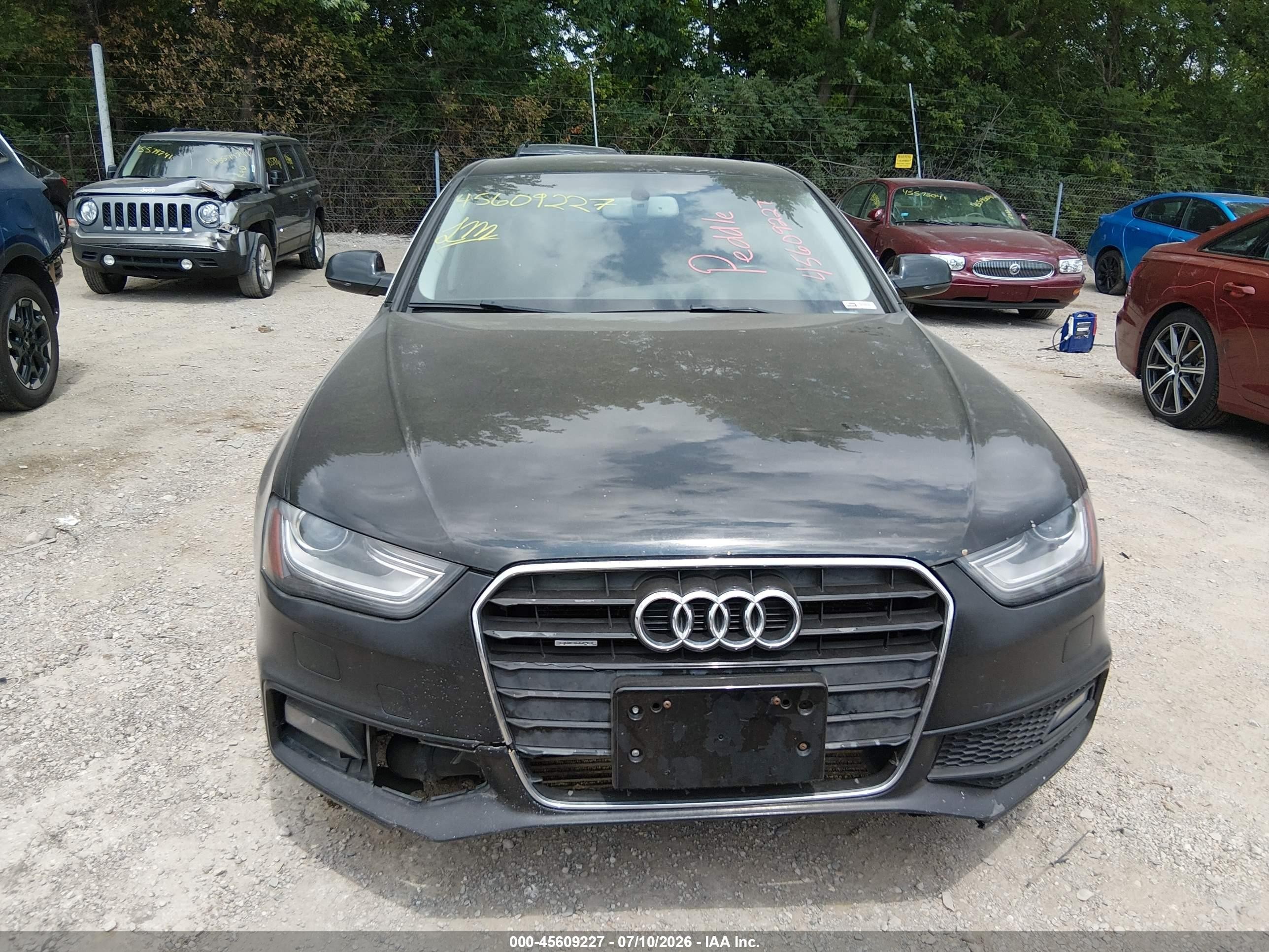 2015 Audi A4 2.0t Premium Черный vin: WAUFFAFL2FN006875